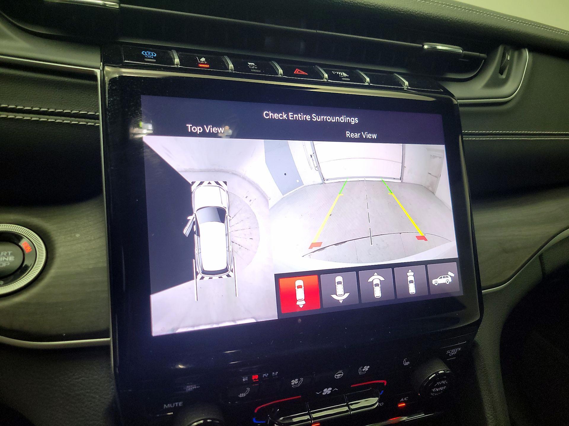 Thumbnail: 2024 Jeep Grand Cherokee - 15