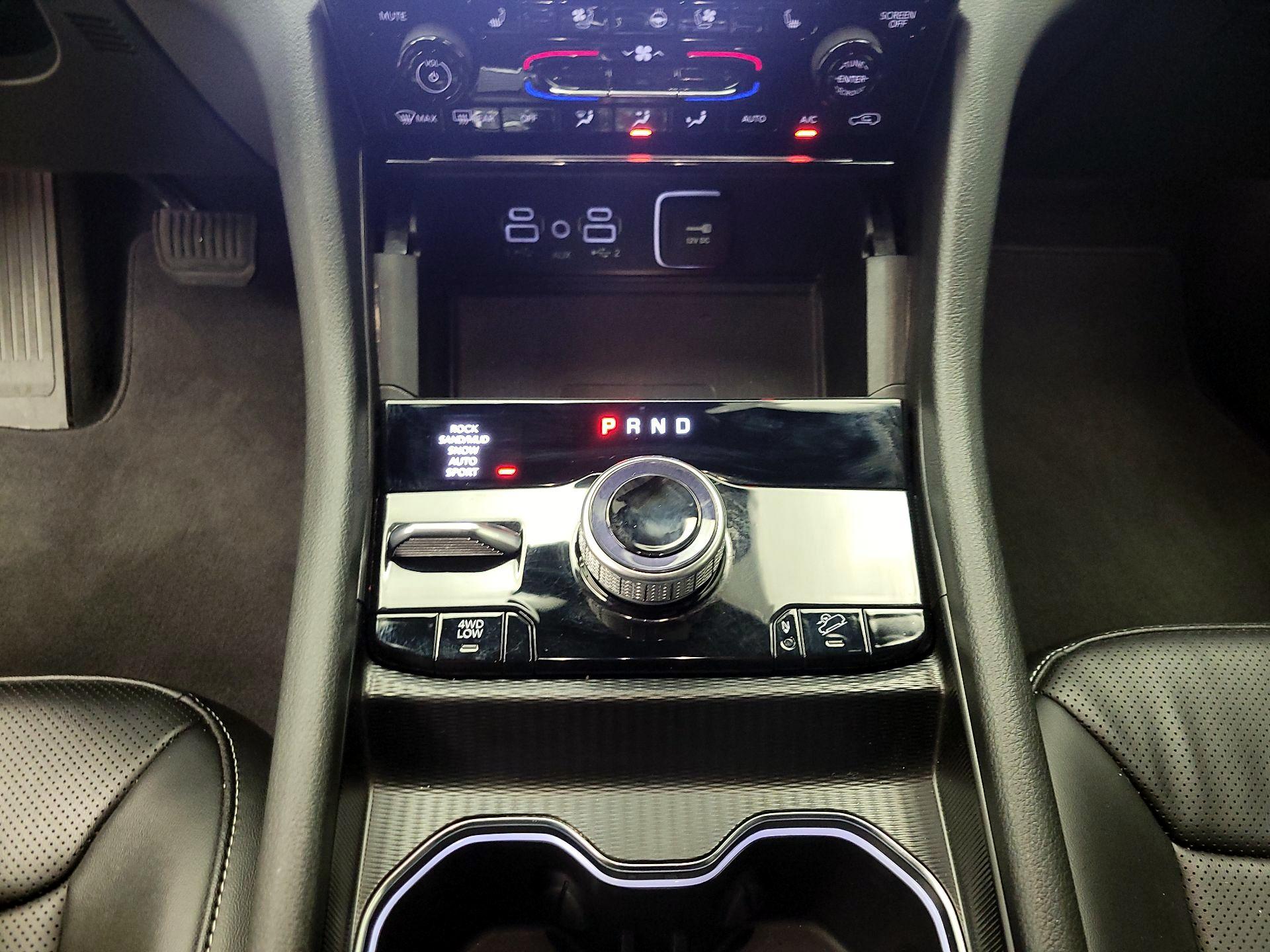 Thumbnail: 2024 Jeep Grand Cherokee - 18