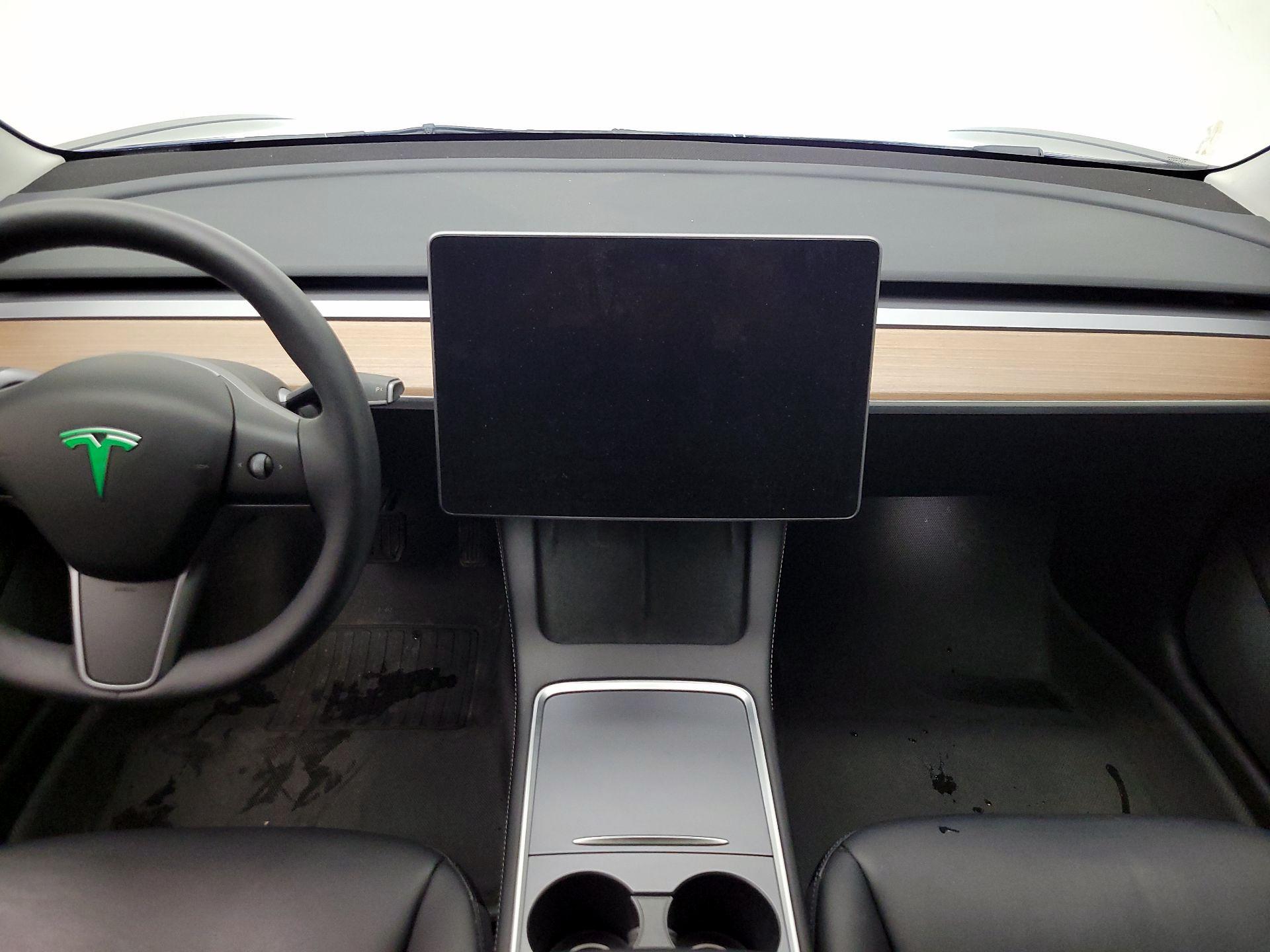 Thumbnail: 2022 Tesla Model 3 - 9