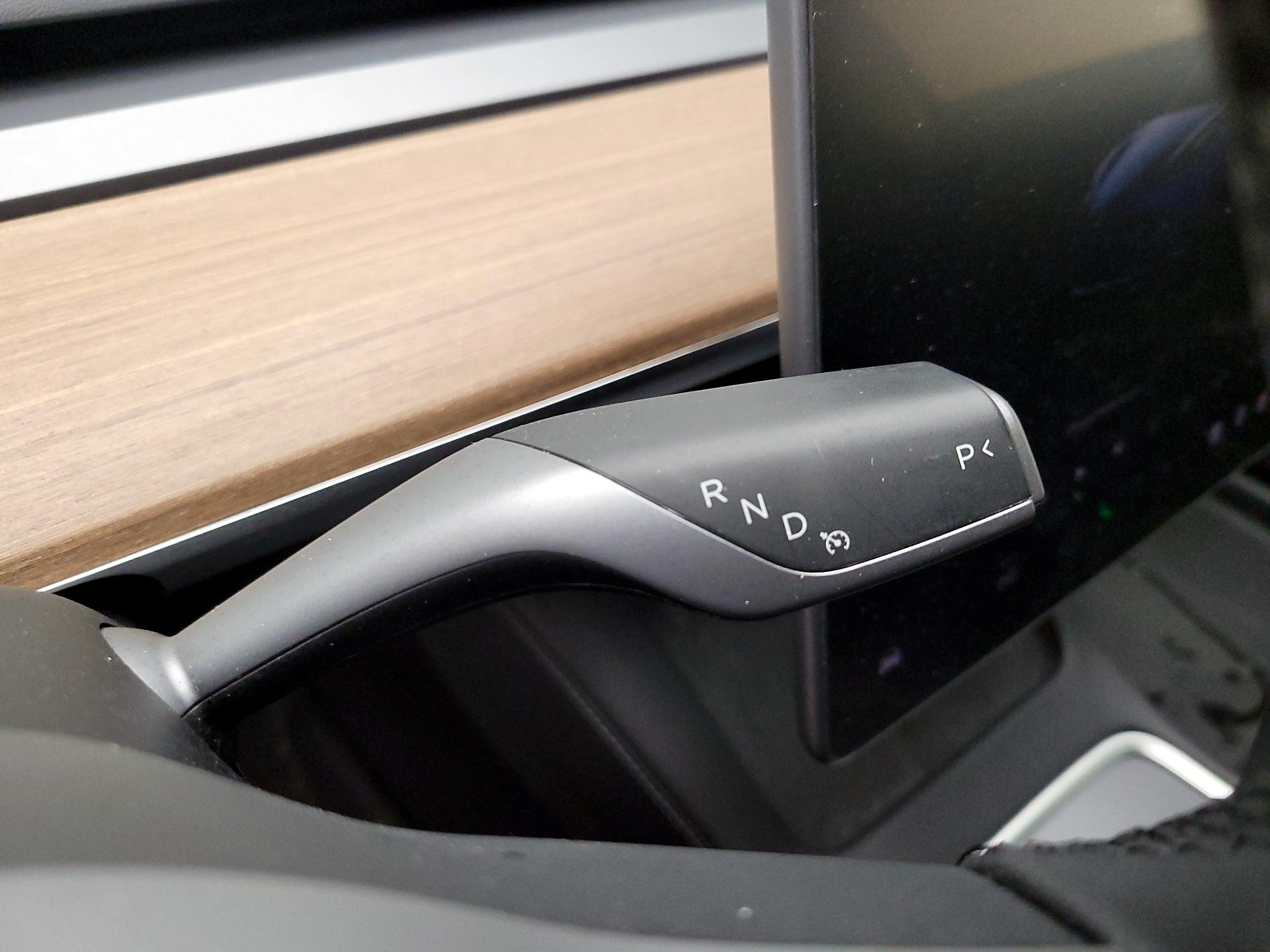 Thumbnail: 2022 Tesla Model 3 - 17