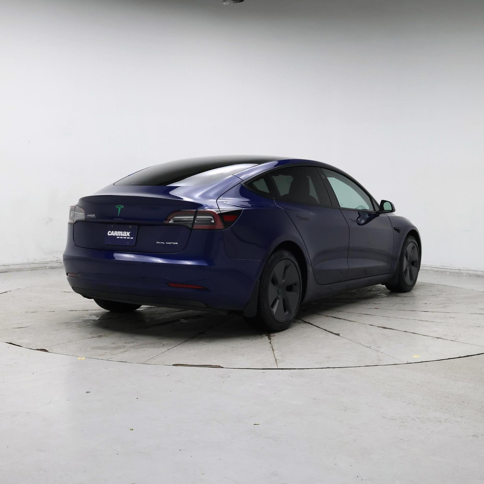 Thumbnail: 2022 Tesla Model 3 - 8