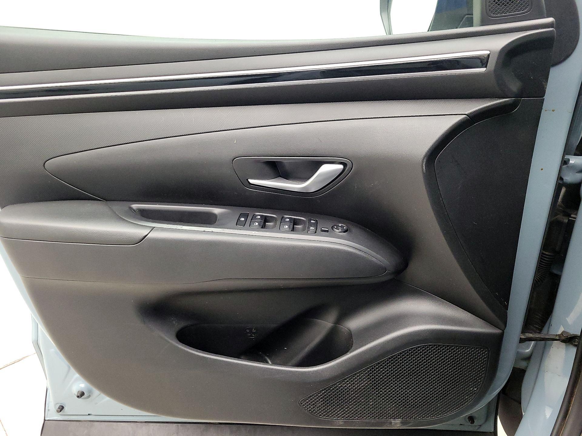 Thumbnail: 2022 Hyundai Santa Cruz - 12