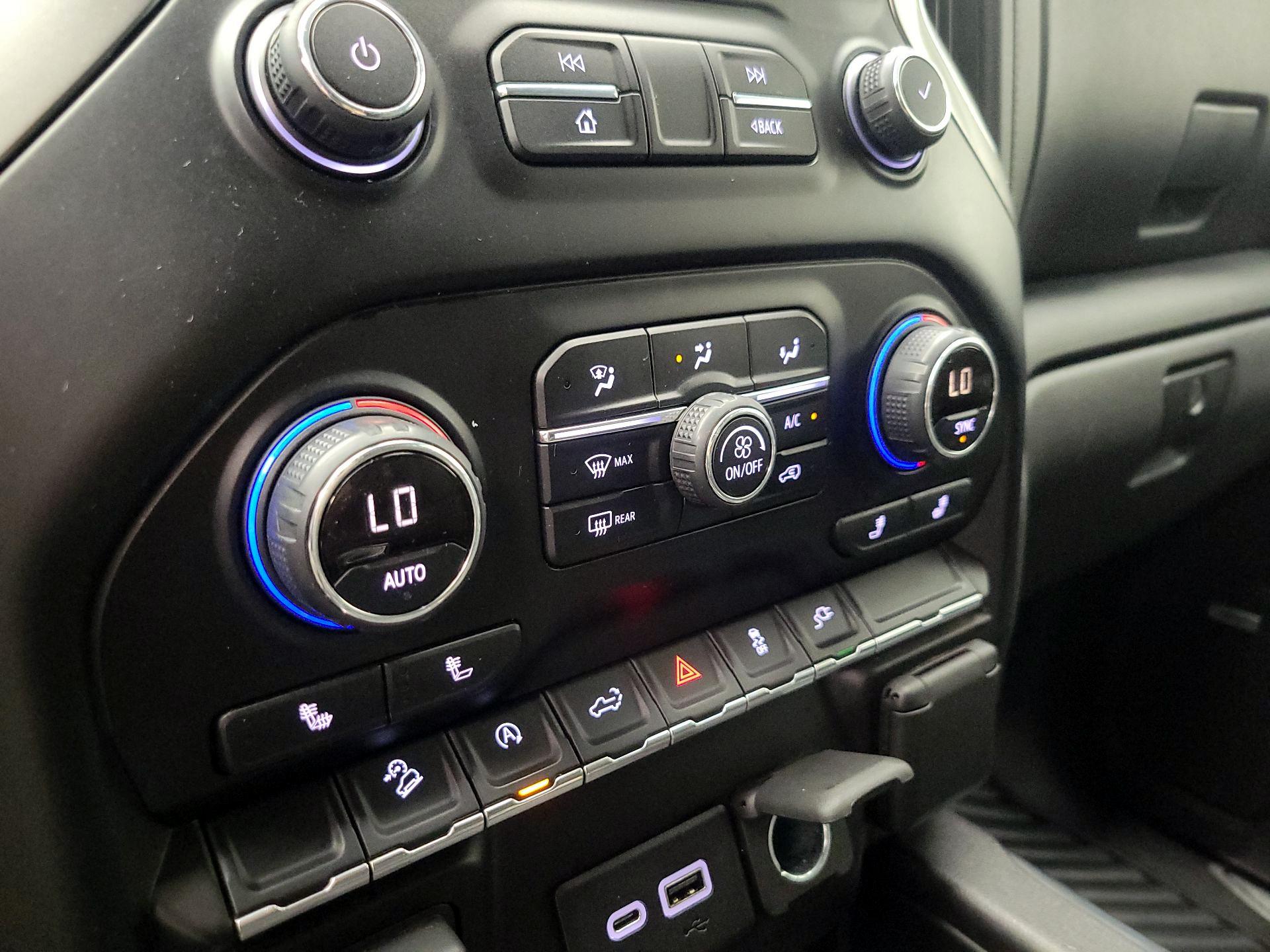 Thumbnail: 2019 Chevrolet Silverado 1500 - 17