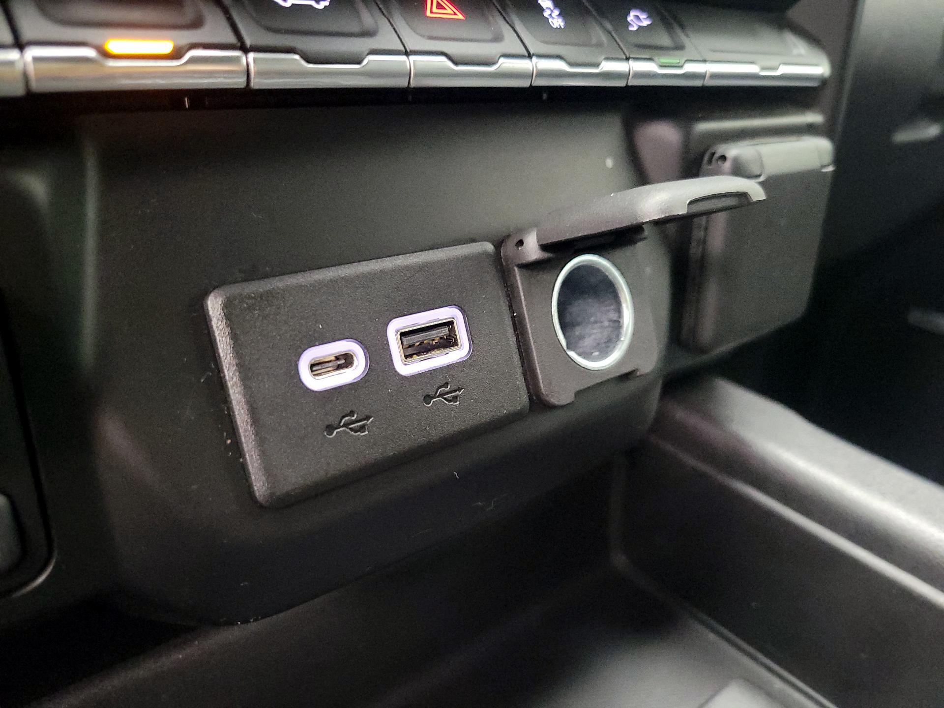 Thumbnail: 2019 Chevrolet Silverado 1500 - 19