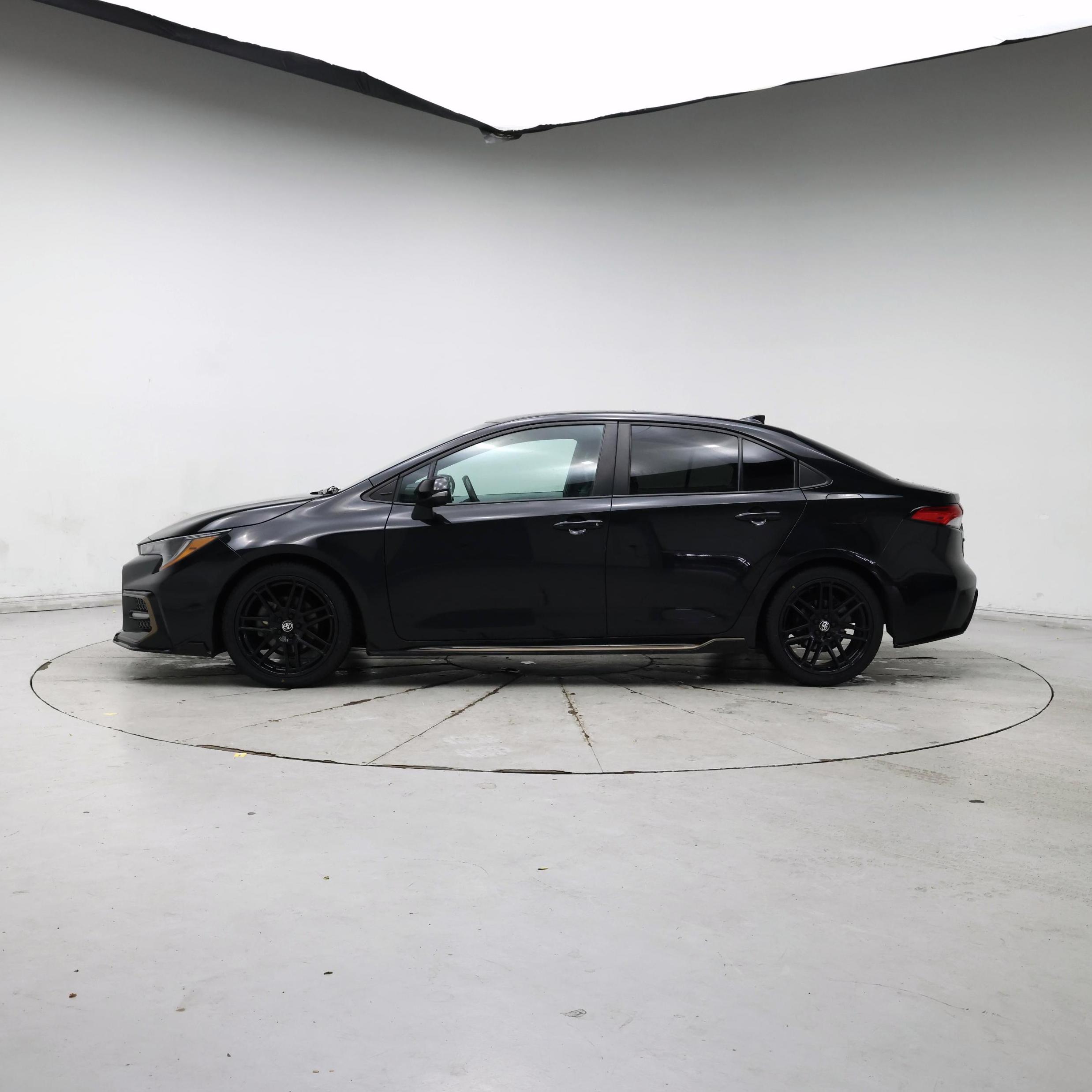 Thumbnail: 2022 Toyota Corolla - 3