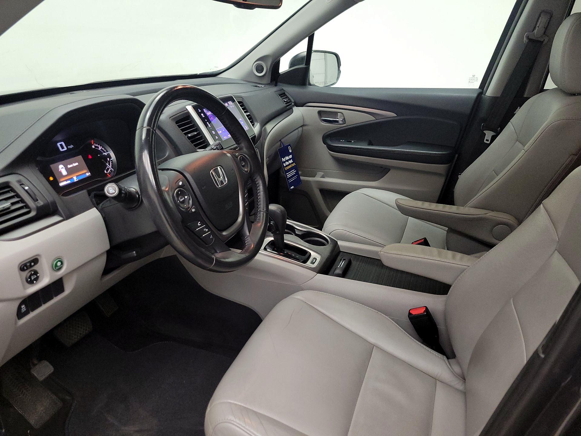 Thumbnail: 2018 Honda Pilot - 11