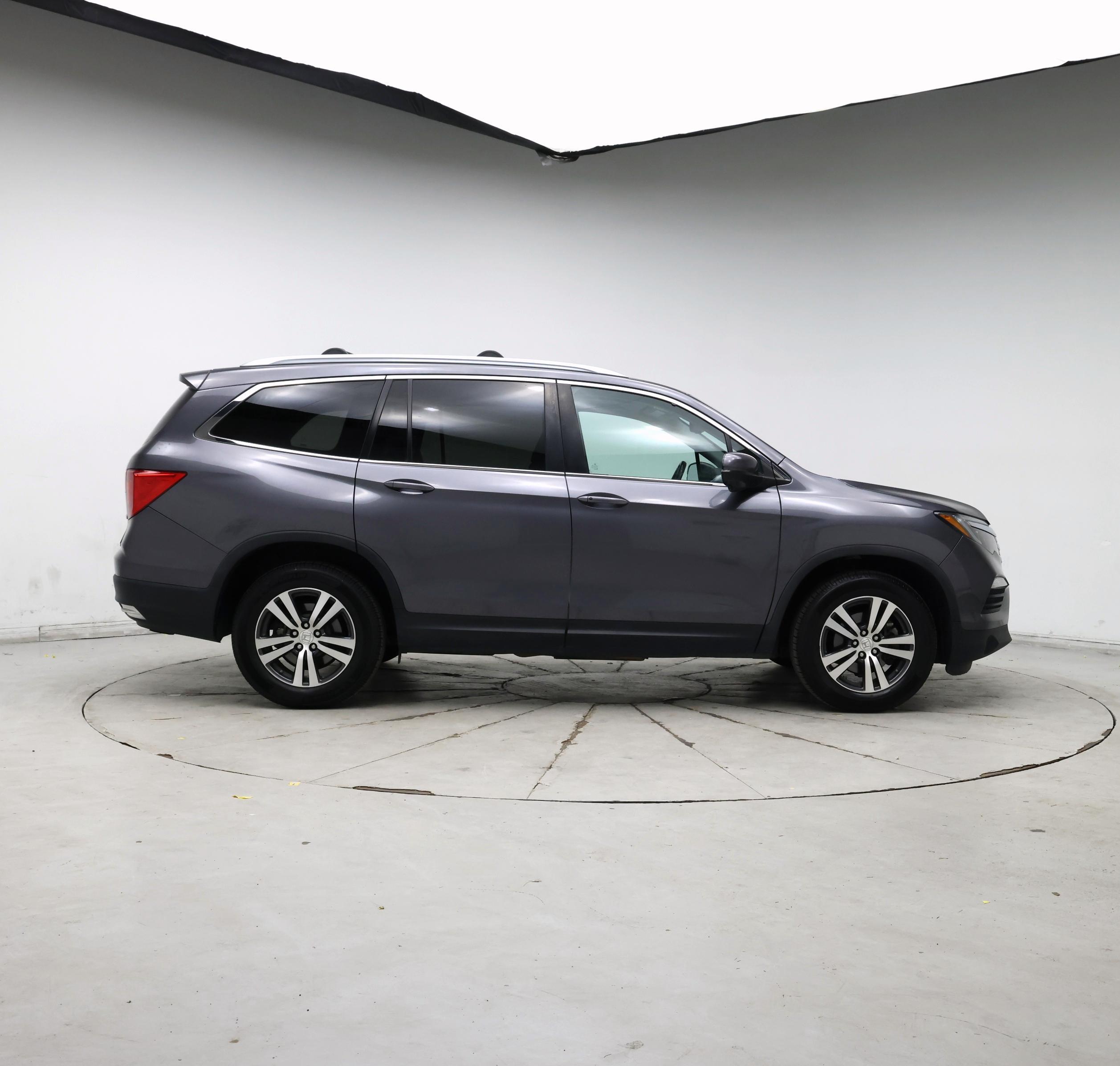 Thumbnail: 2018 Honda Pilot - 7