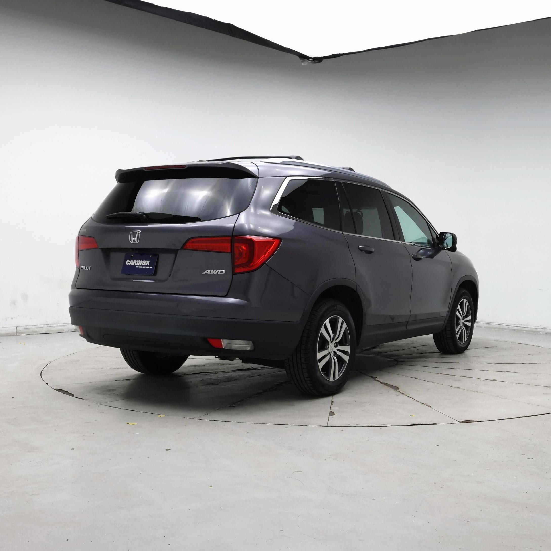 Thumbnail: 2018 Honda Pilot - 8