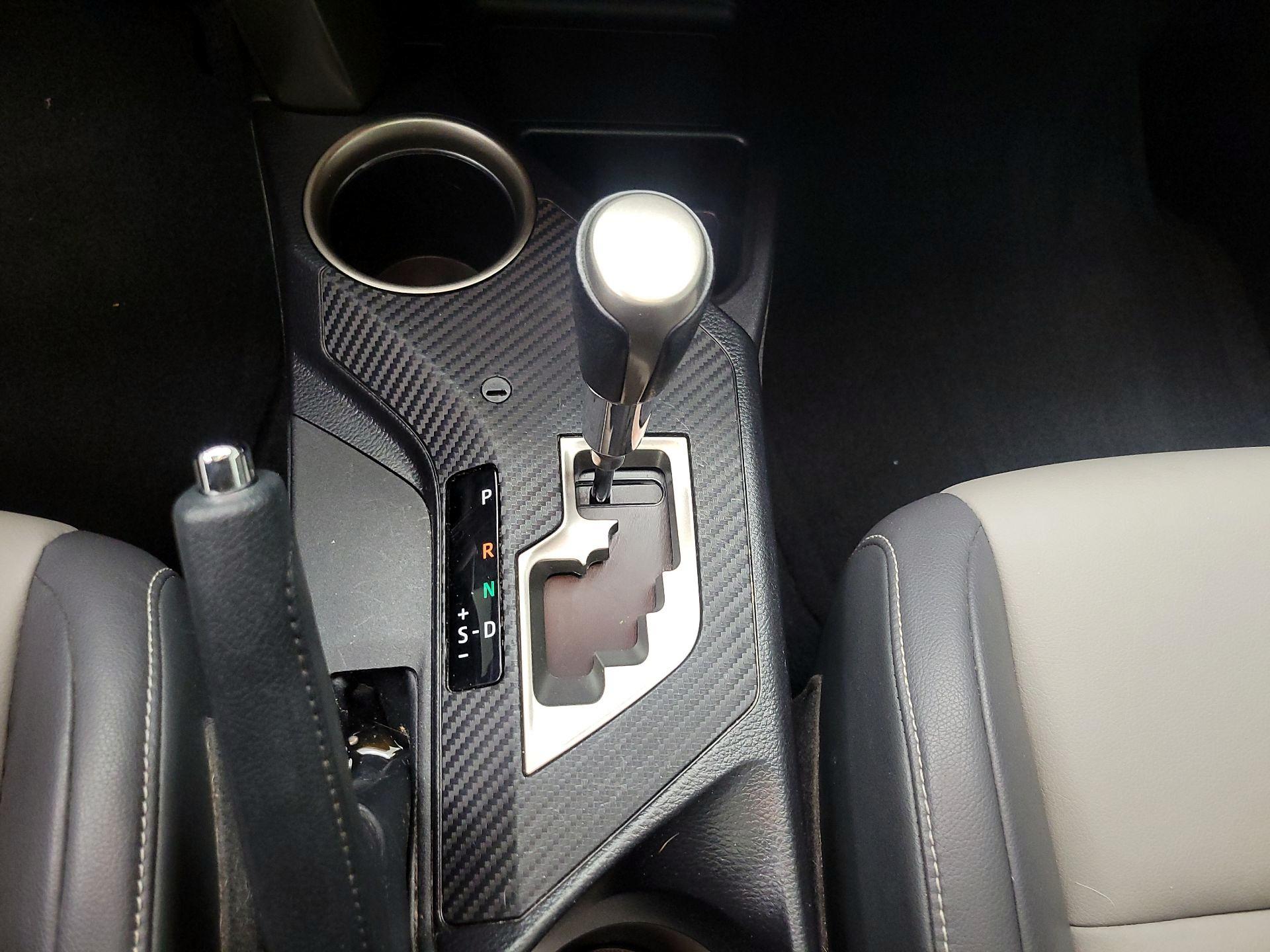 Thumbnail: 2015 Toyota RAV4 - 17