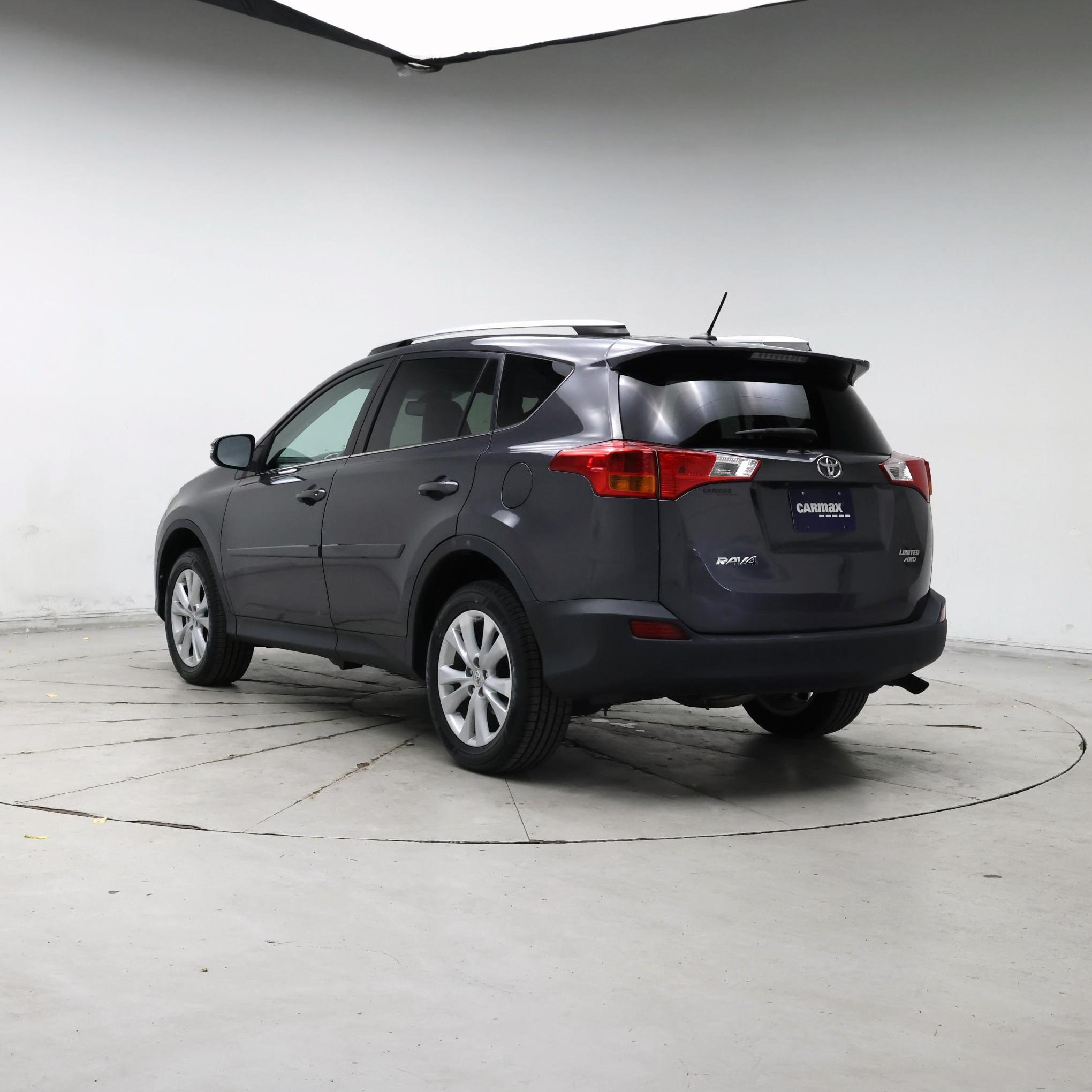 Thumbnail: 2015 Toyota RAV4 - 2