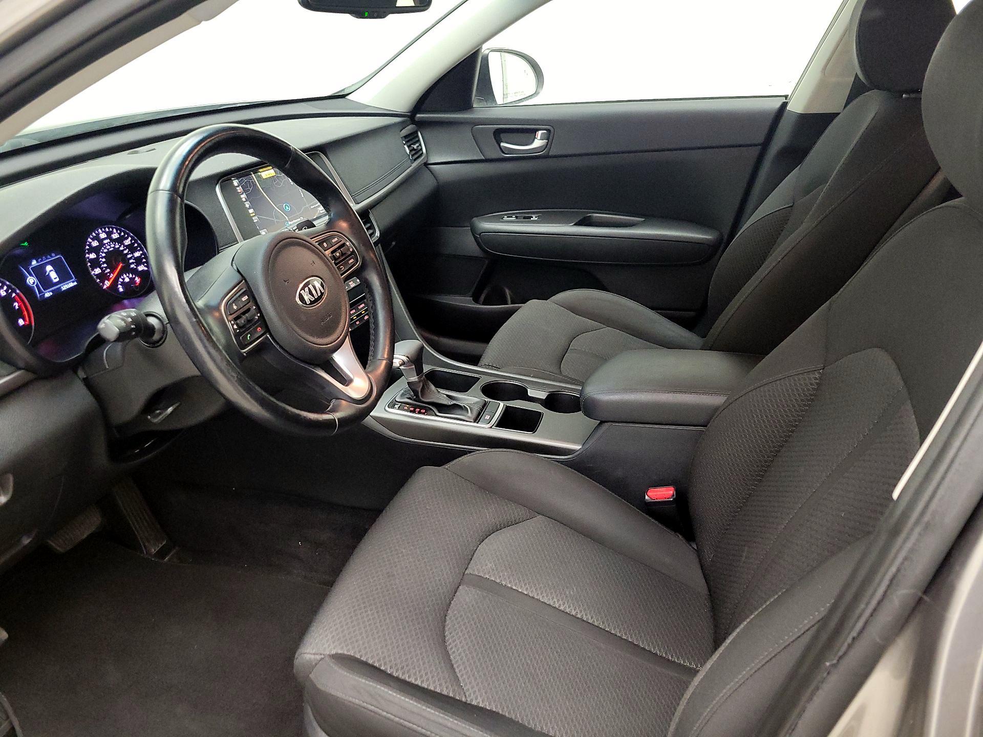 Thumbnail: 2016 Kia Optima - 11