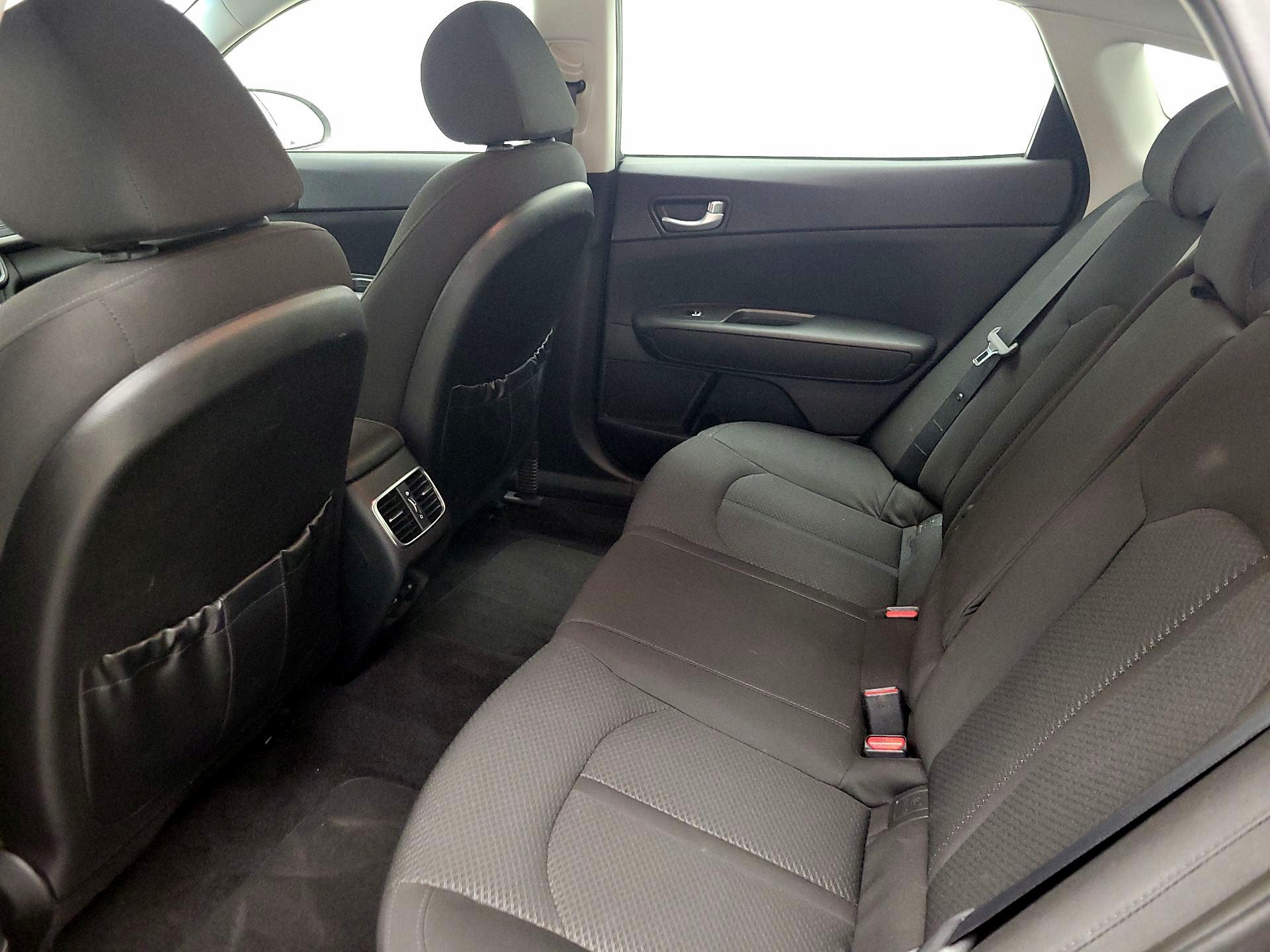 Thumbnail: 2016 Kia Optima - 20