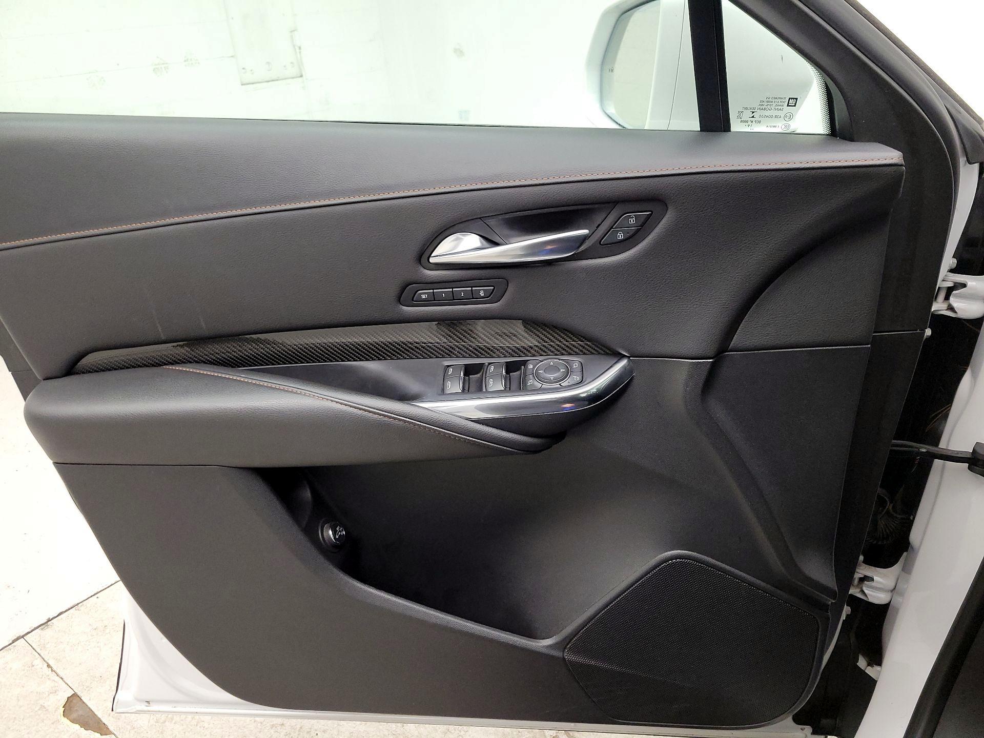 Thumbnail: 2020 Cadillac XT4 - 12