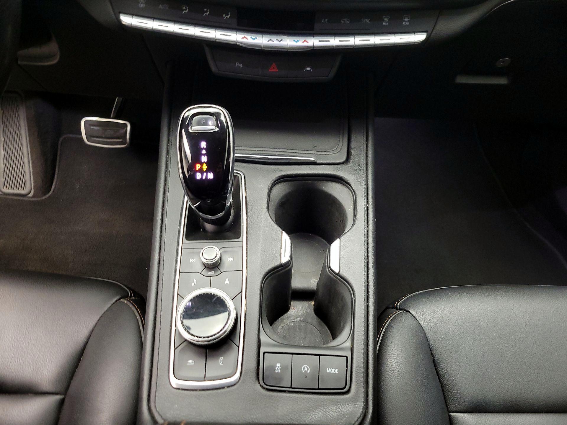 Thumbnail: 2020 Cadillac XT4 - 18