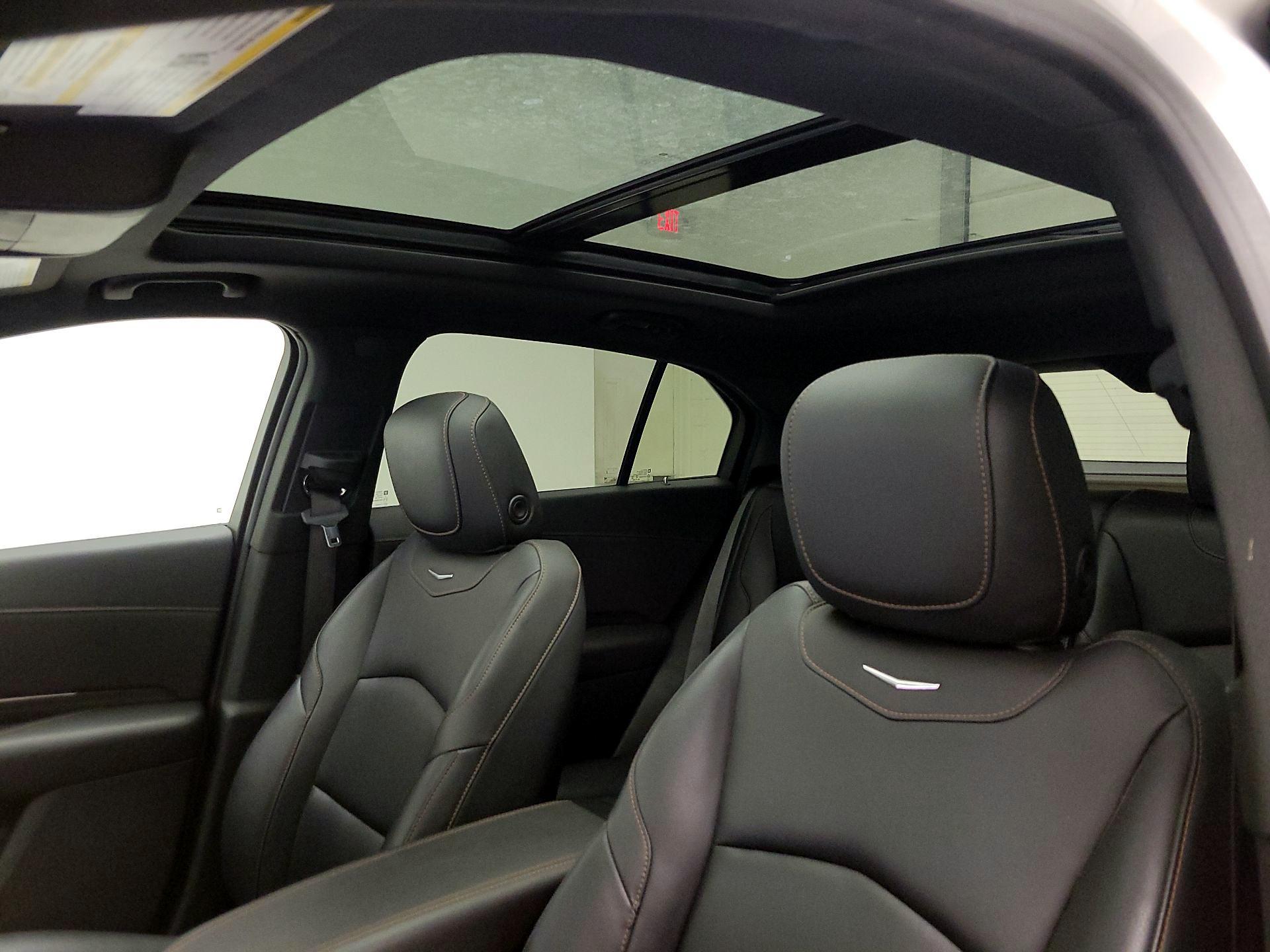 Thumbnail: 2020 Cadillac XT4 - 20