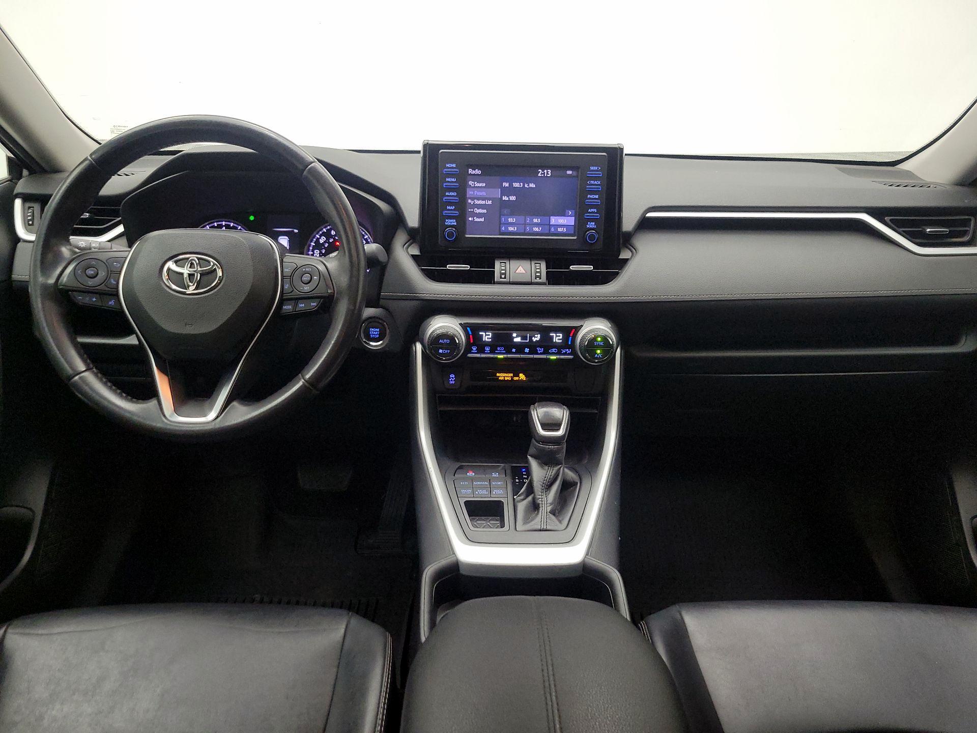 Thumbnail: 2019 Toyota RAV4 - 9