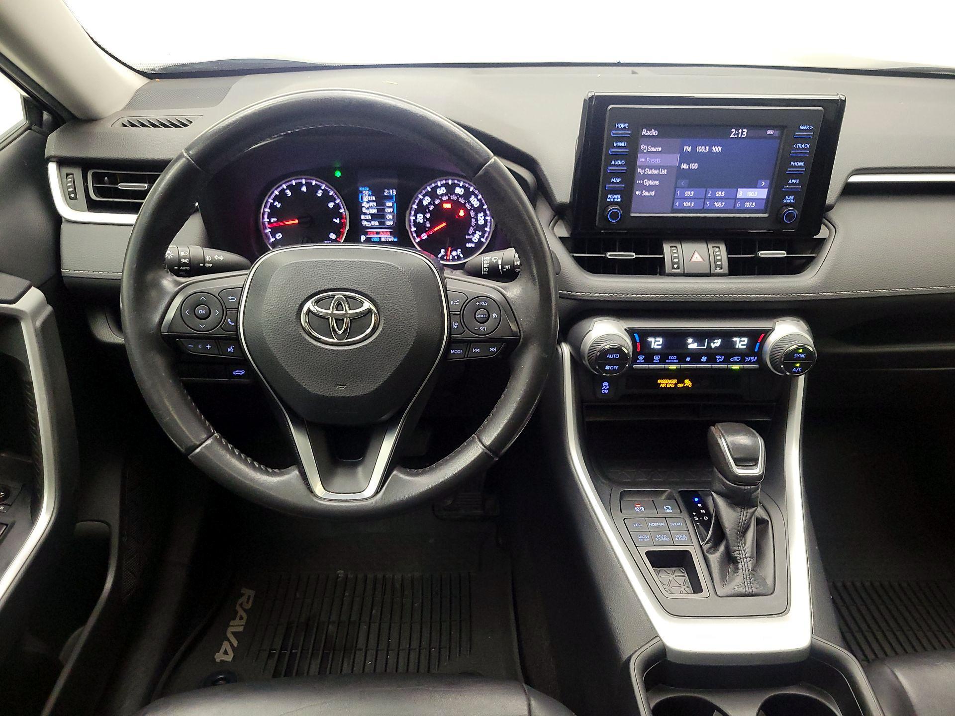 Thumbnail: 2019 Toyota RAV4 - 10