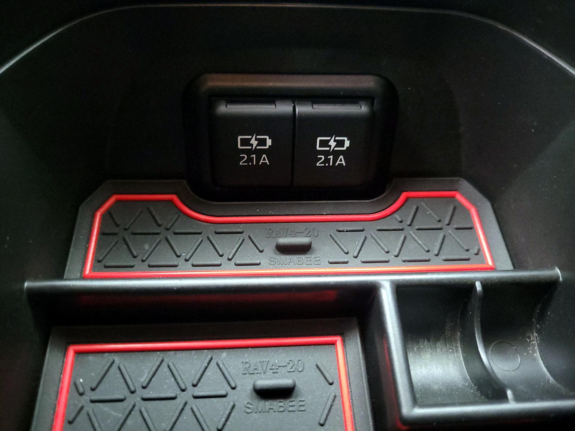 Thumbnail: 2019 Toyota RAV4 - 18