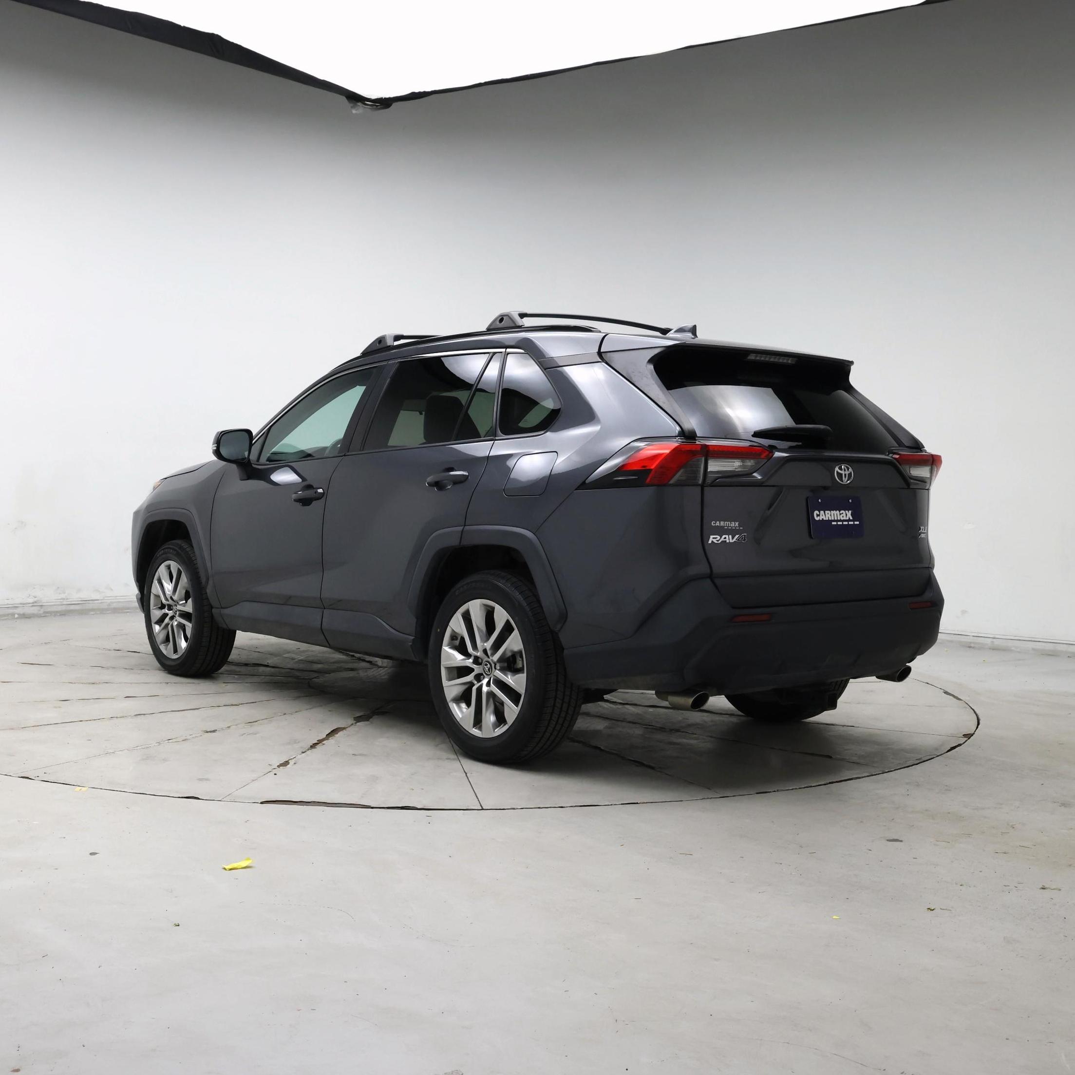 Thumbnail: 2019 Toyota RAV4 - 2