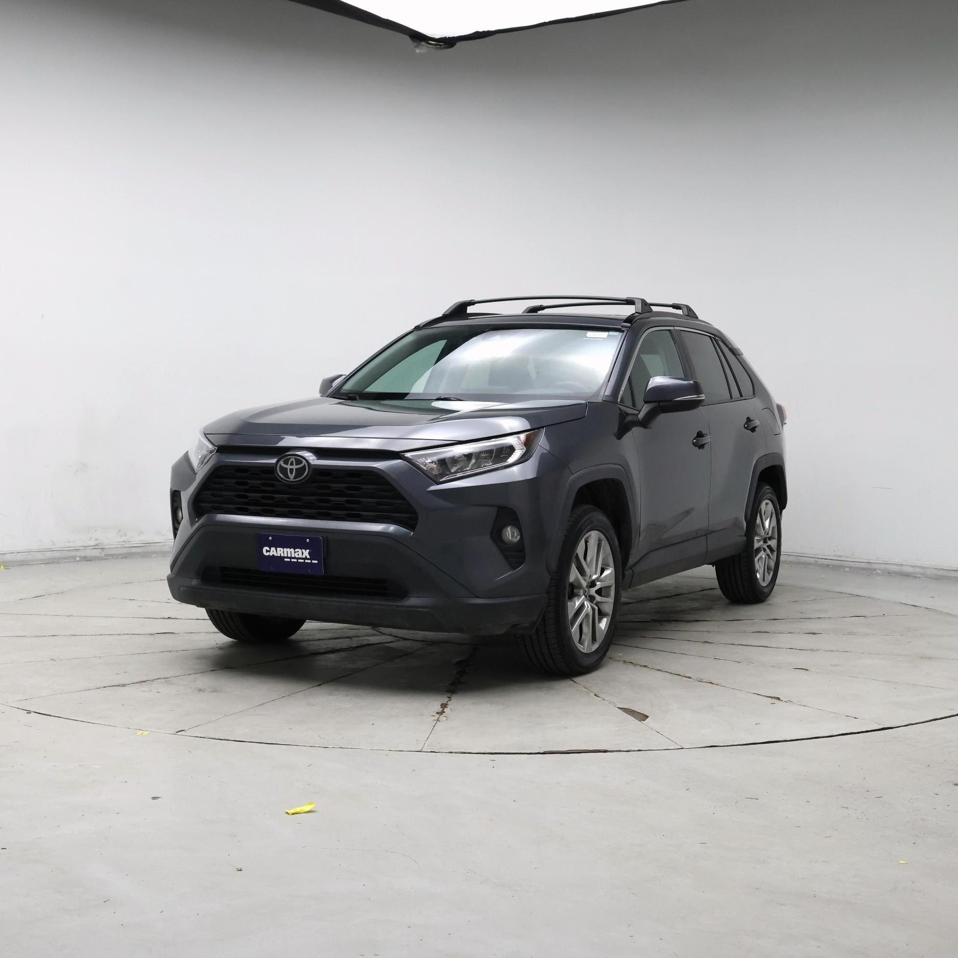Thumbnail: 2019 Toyota RAV4 - 4
