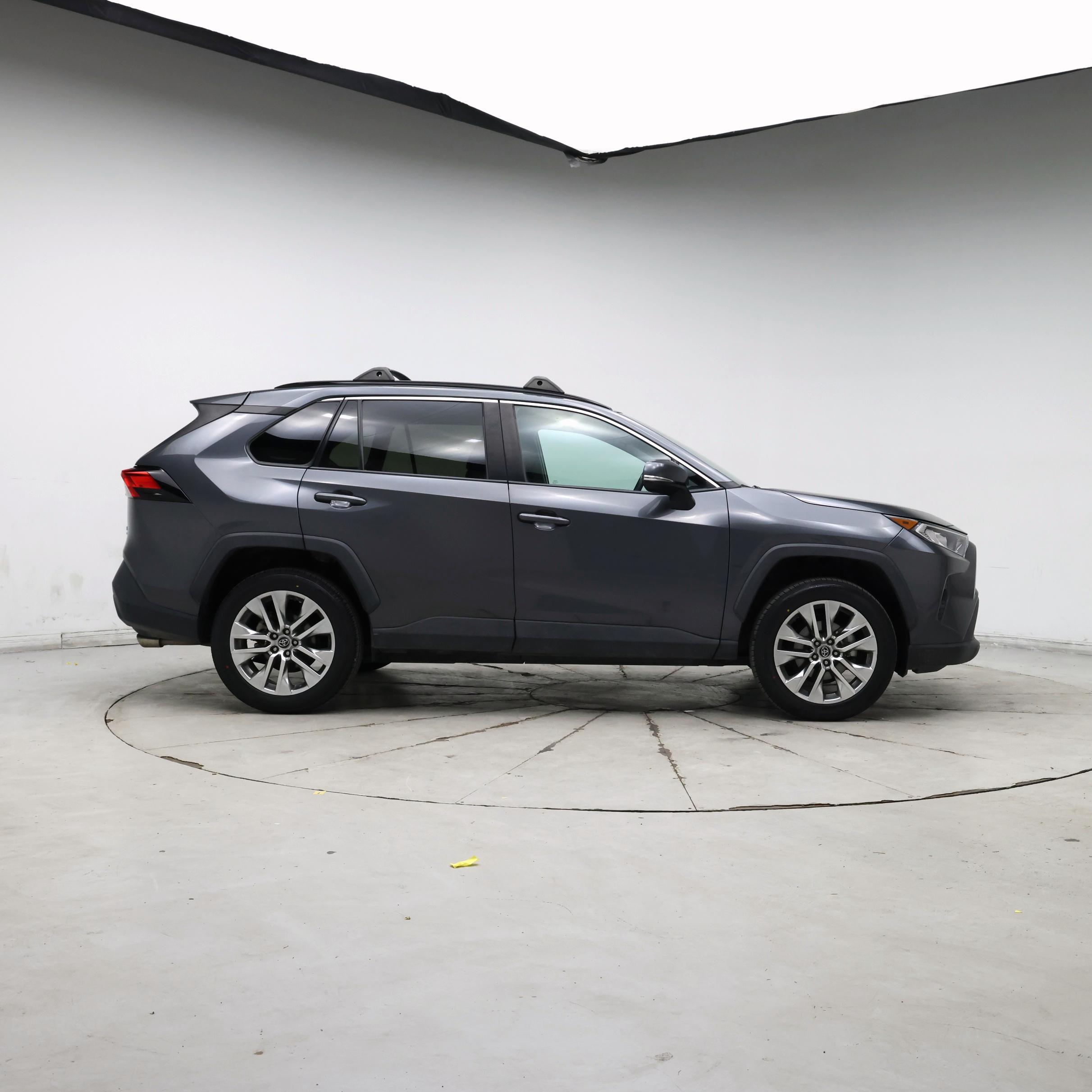 Thumbnail: 2019 Toyota RAV4 - 7