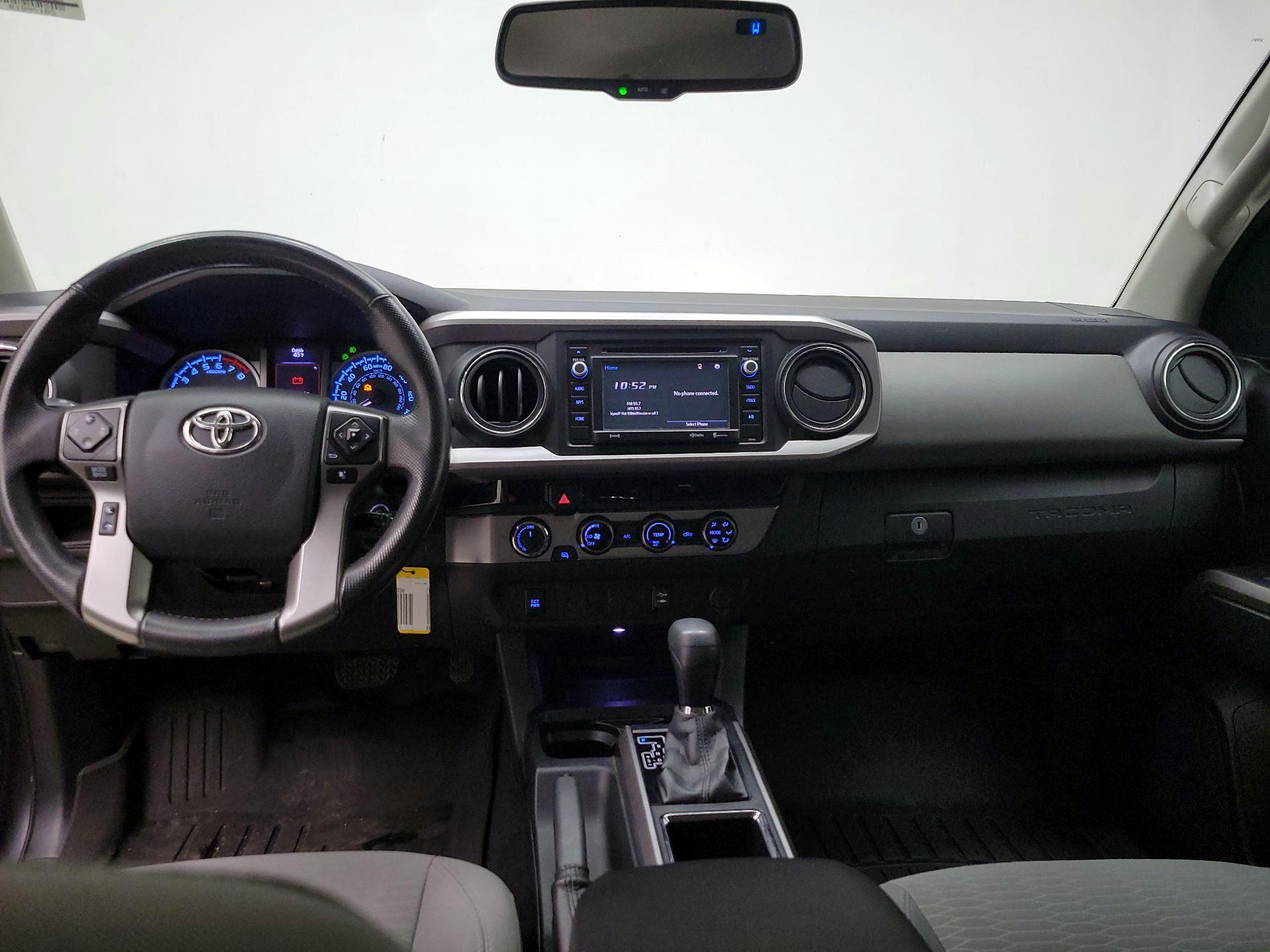 Thumbnail: 2017 Toyota Tacoma - 9