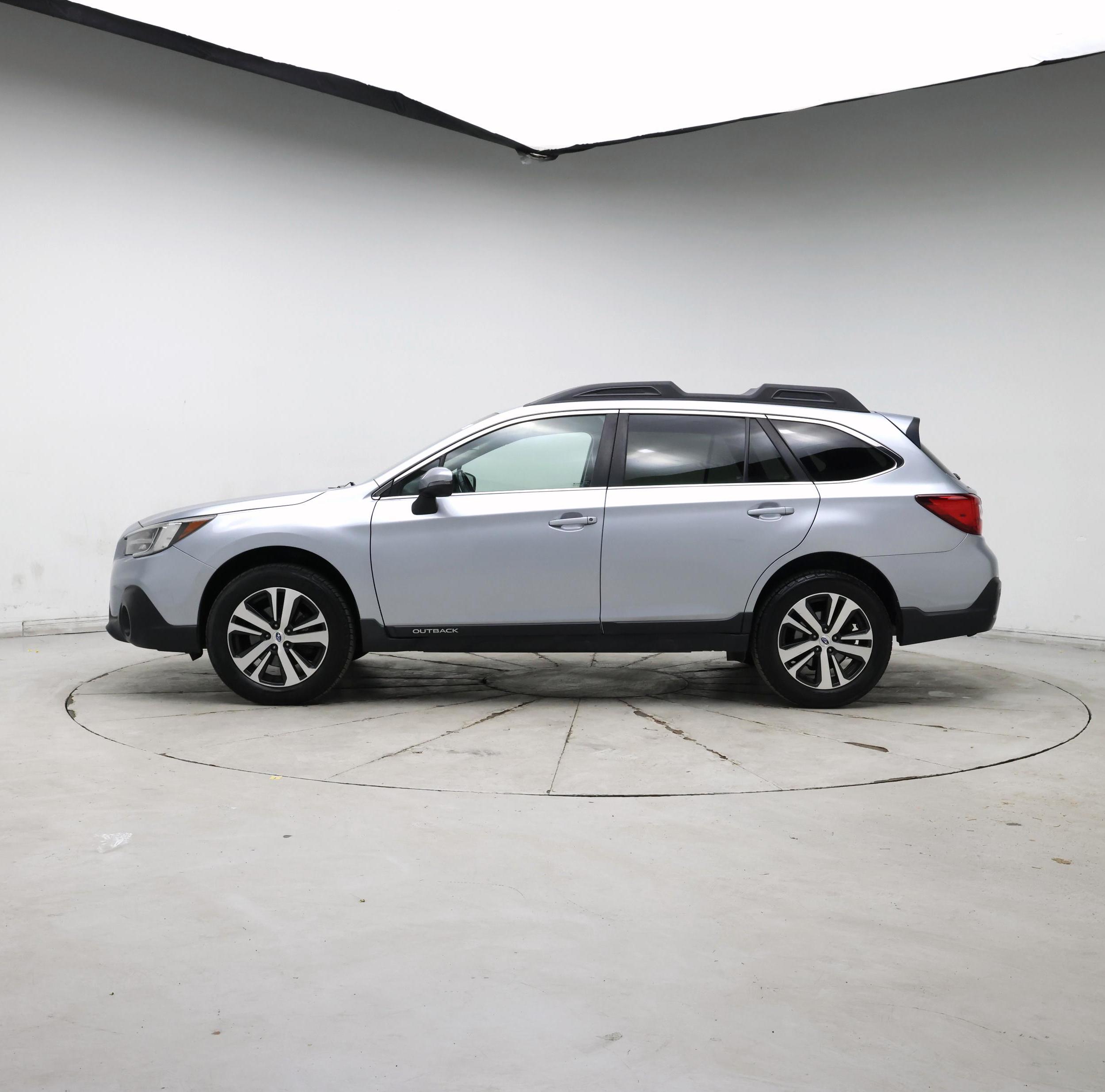 Thumbnail: 2019 Subaru Outback - 3