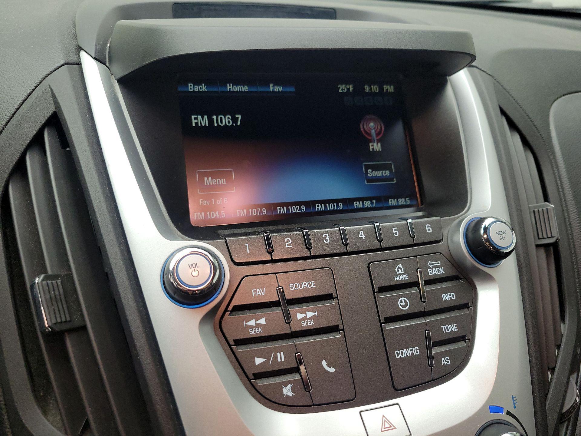 Thumbnail: 2017 Chevrolet Equinox - 15