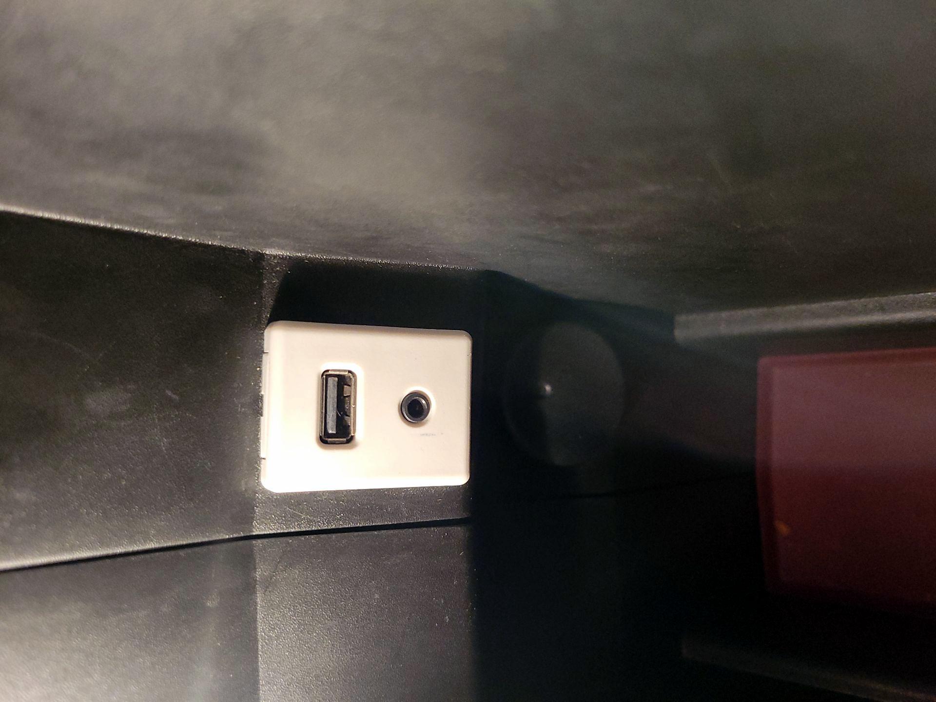 Thumbnail: 2017 Chevrolet Equinox - 18