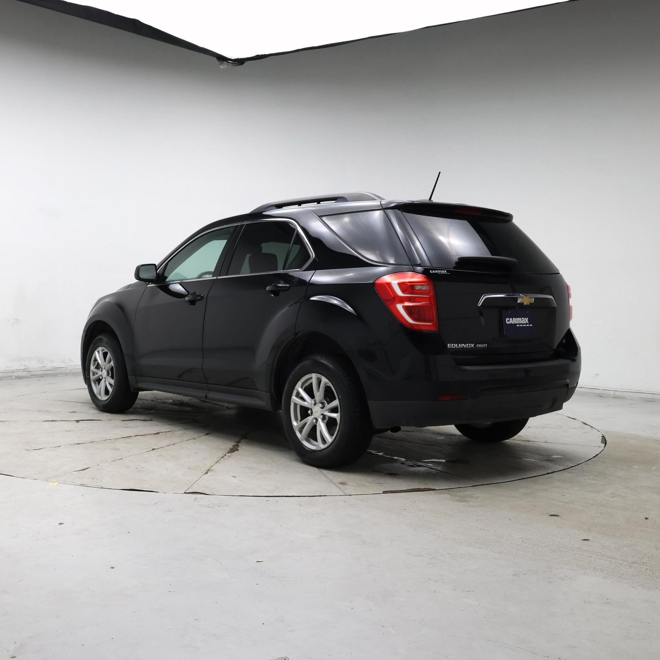 Thumbnail: 2017 Chevrolet Equinox - 2