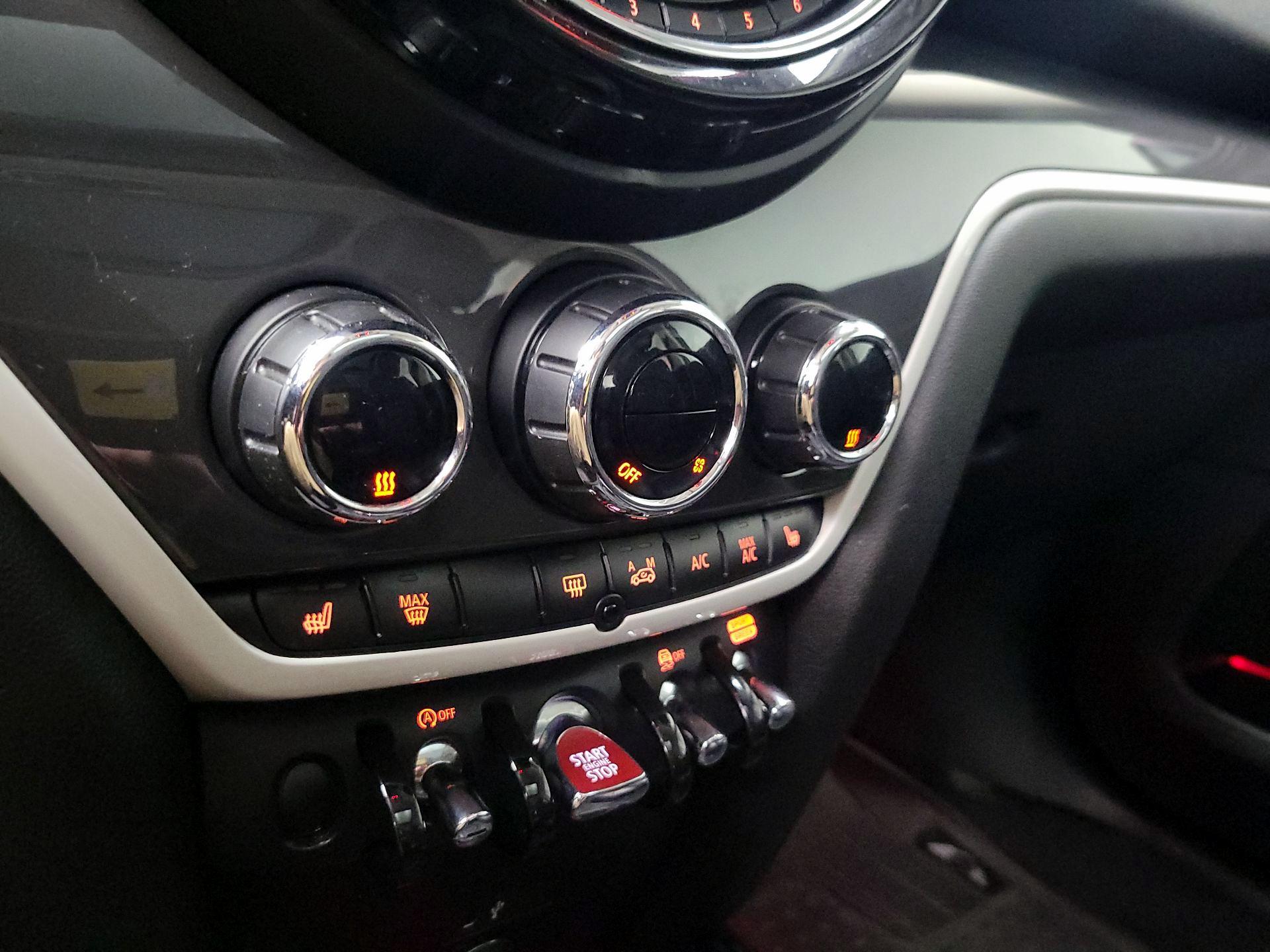 Thumbnail: 2020 MINI Cooper Countryman - 16