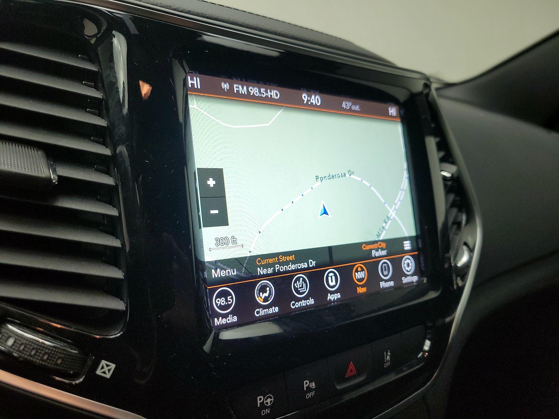 Thumbnail: 2020 Jeep Cherokee - 14