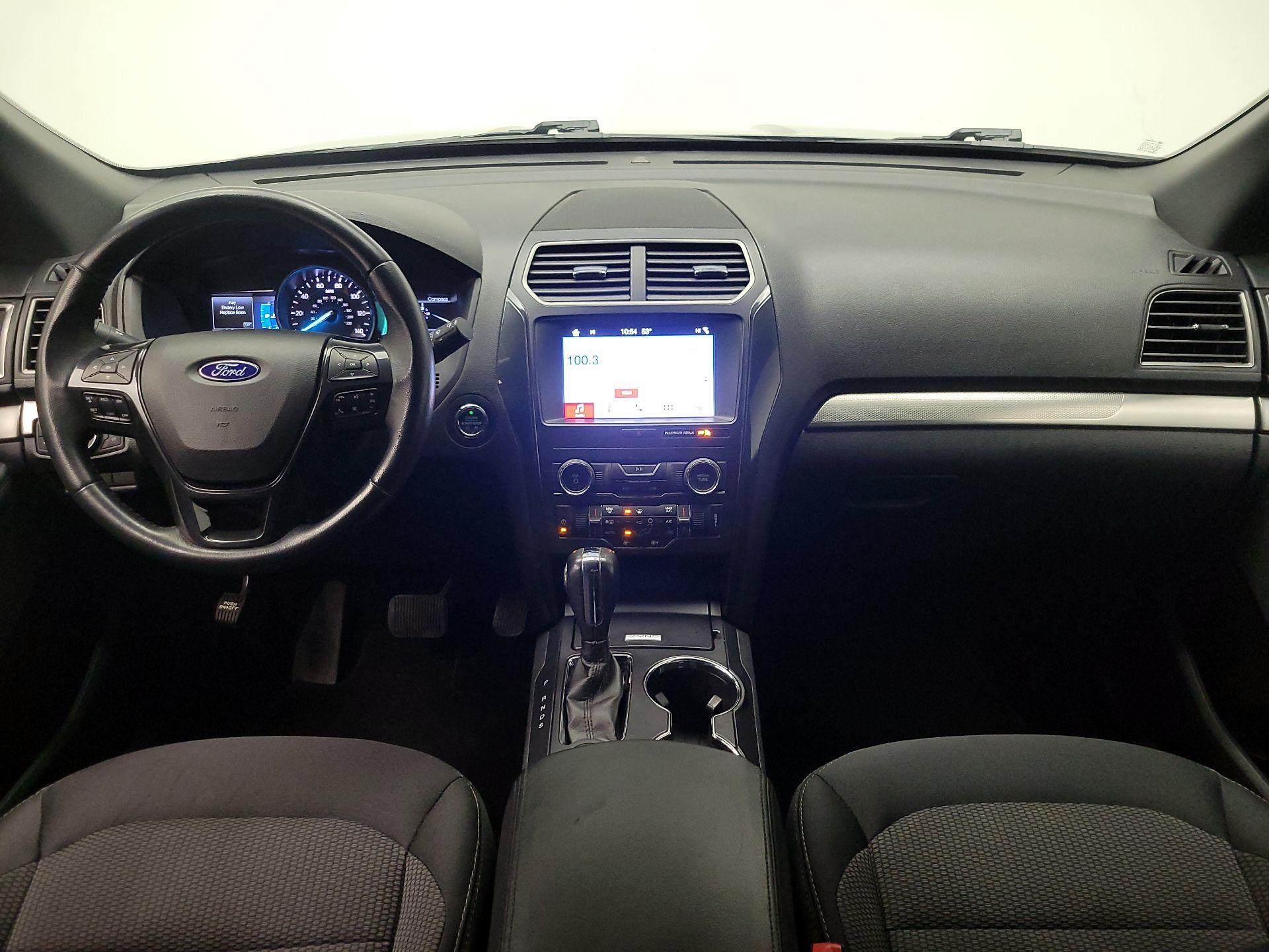 Thumbnail: 2019 Ford Explorer - 9