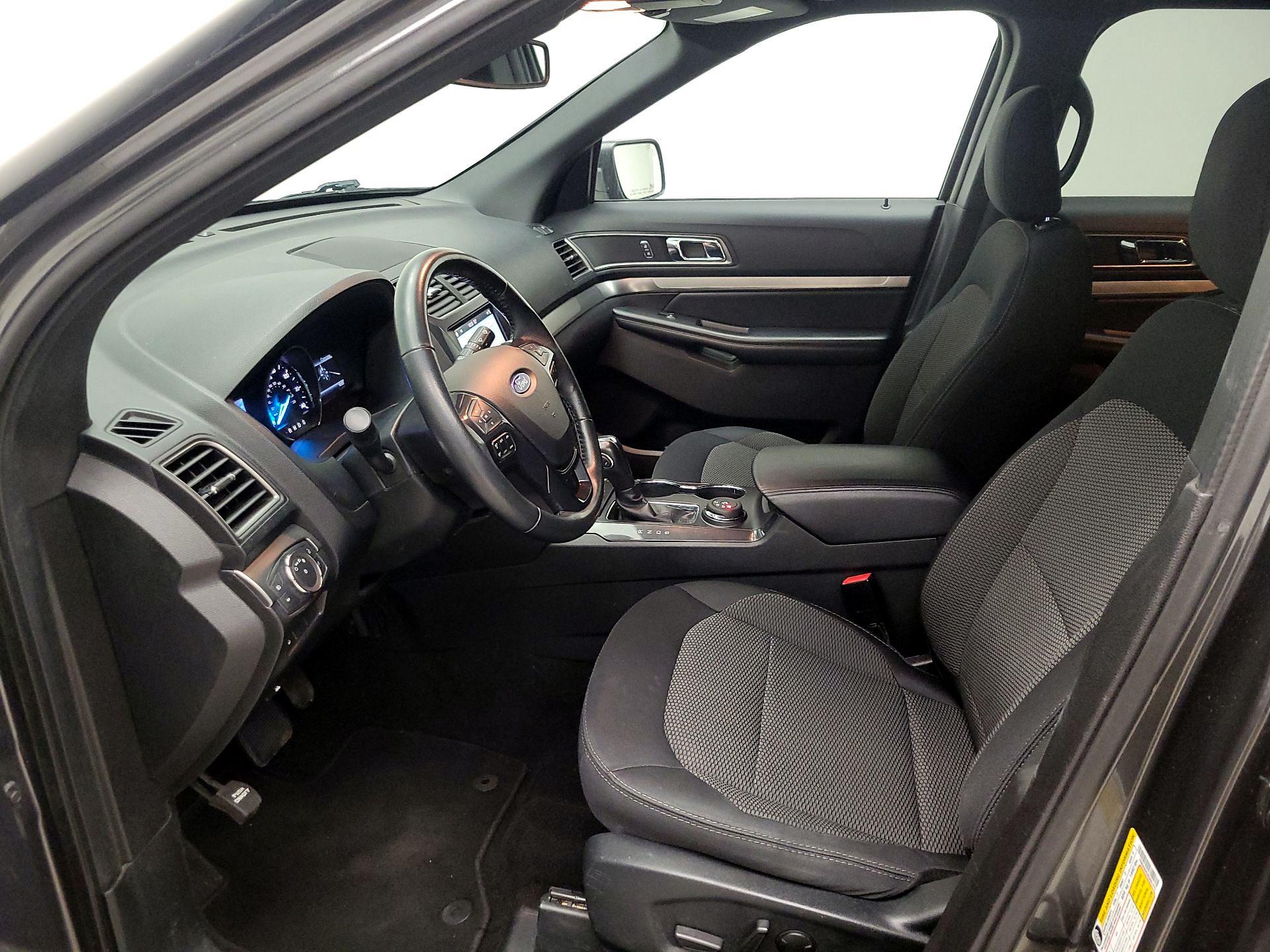 Thumbnail: 2019 Ford Explorer - 11