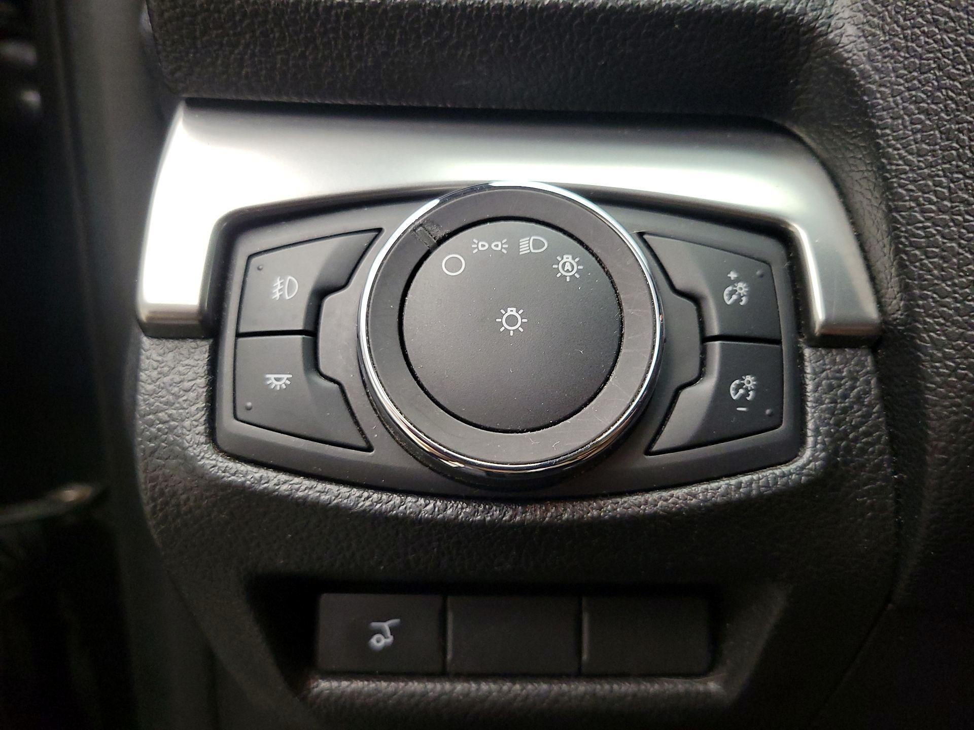 Thumbnail: 2019 Ford Explorer - 13