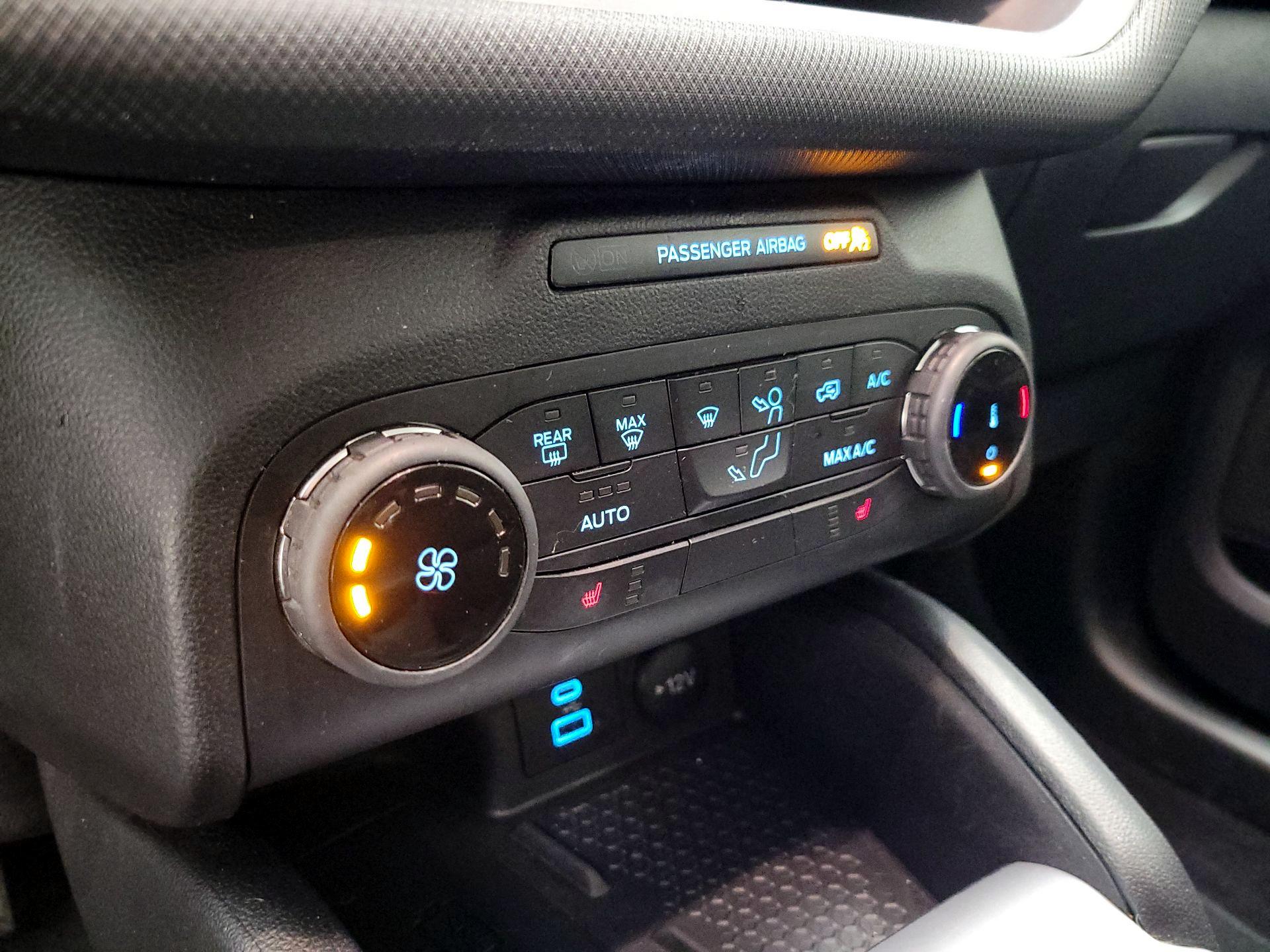 Thumbnail: 2022 Ford Bronco Sport - 17