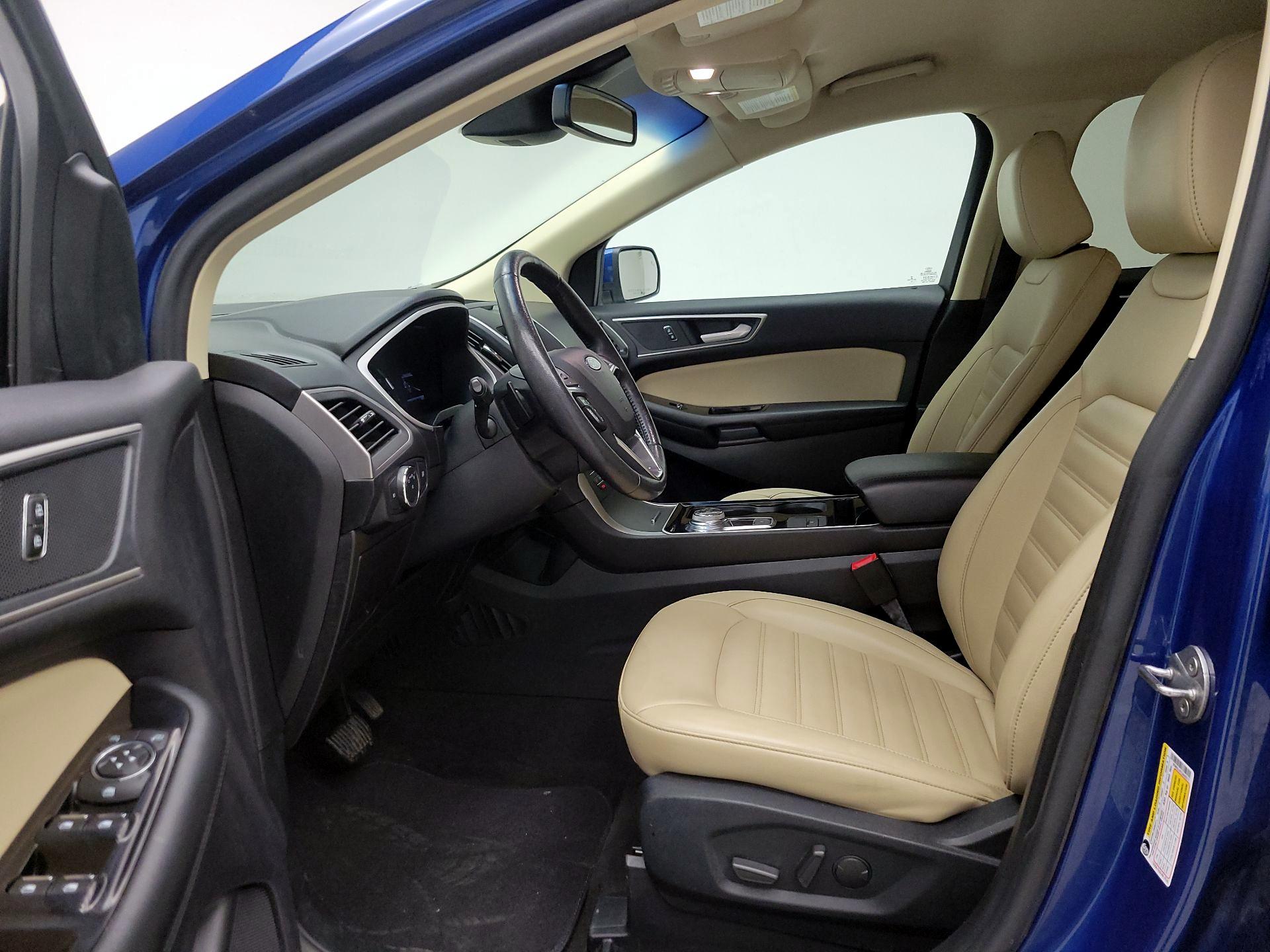 Thumbnail: 2020 Ford Edge - 11