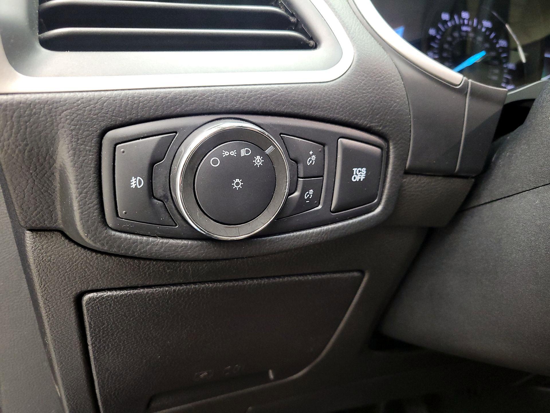 Thumbnail: 2020 Ford Edge - 13