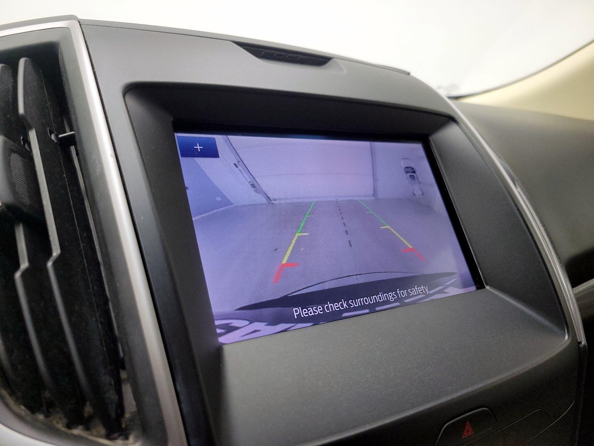 Thumbnail: 2020 Ford Edge - 15