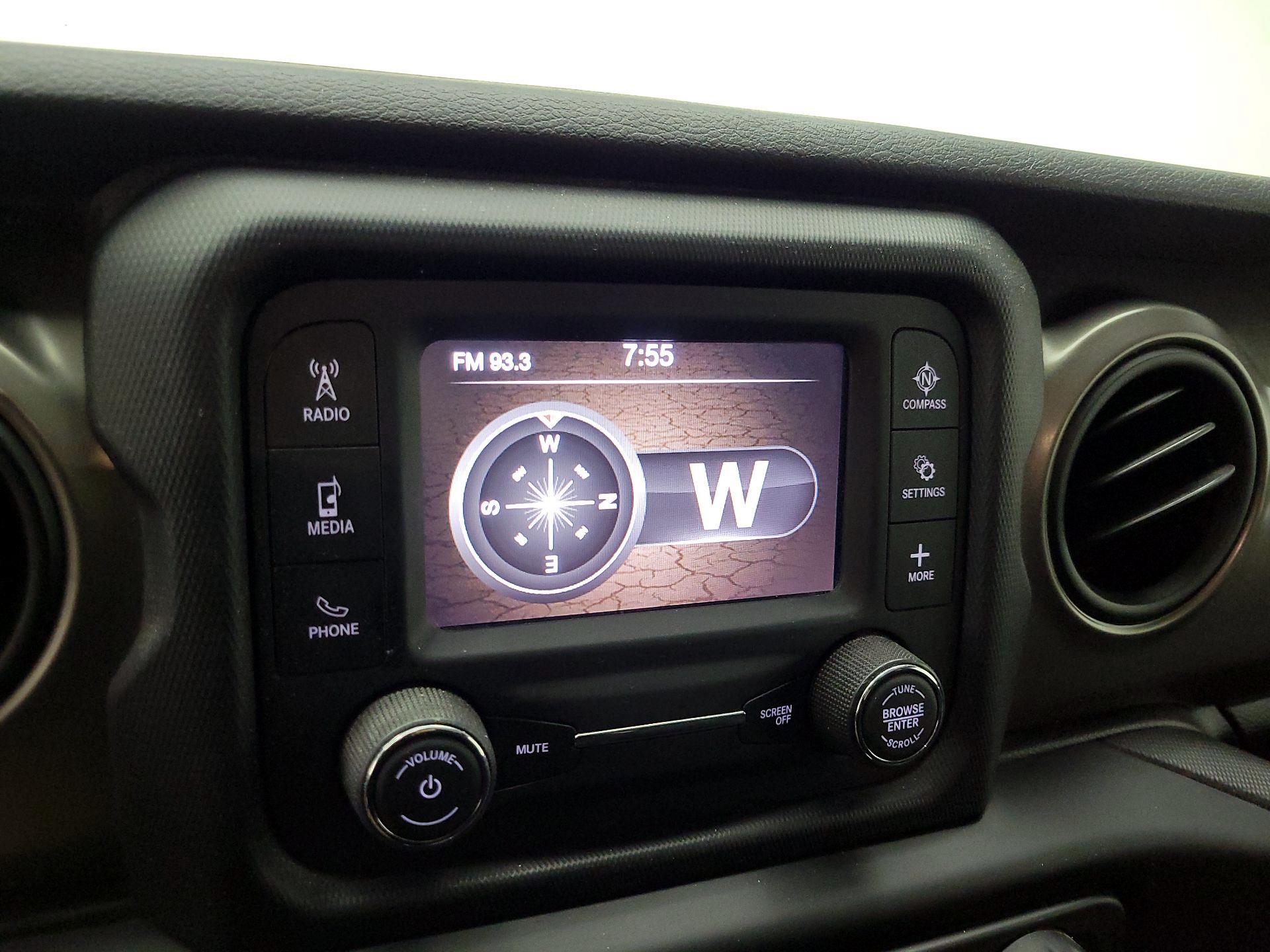 Thumbnail: 2020 Jeep Gladiator - 14