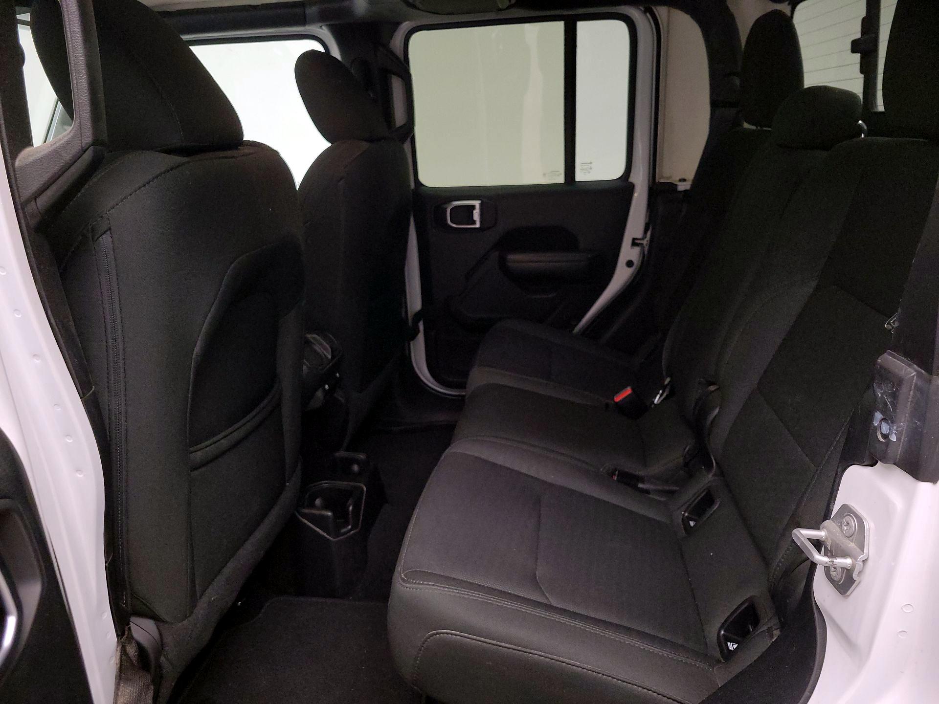 Thumbnail: 2020 Jeep Gladiator - 20