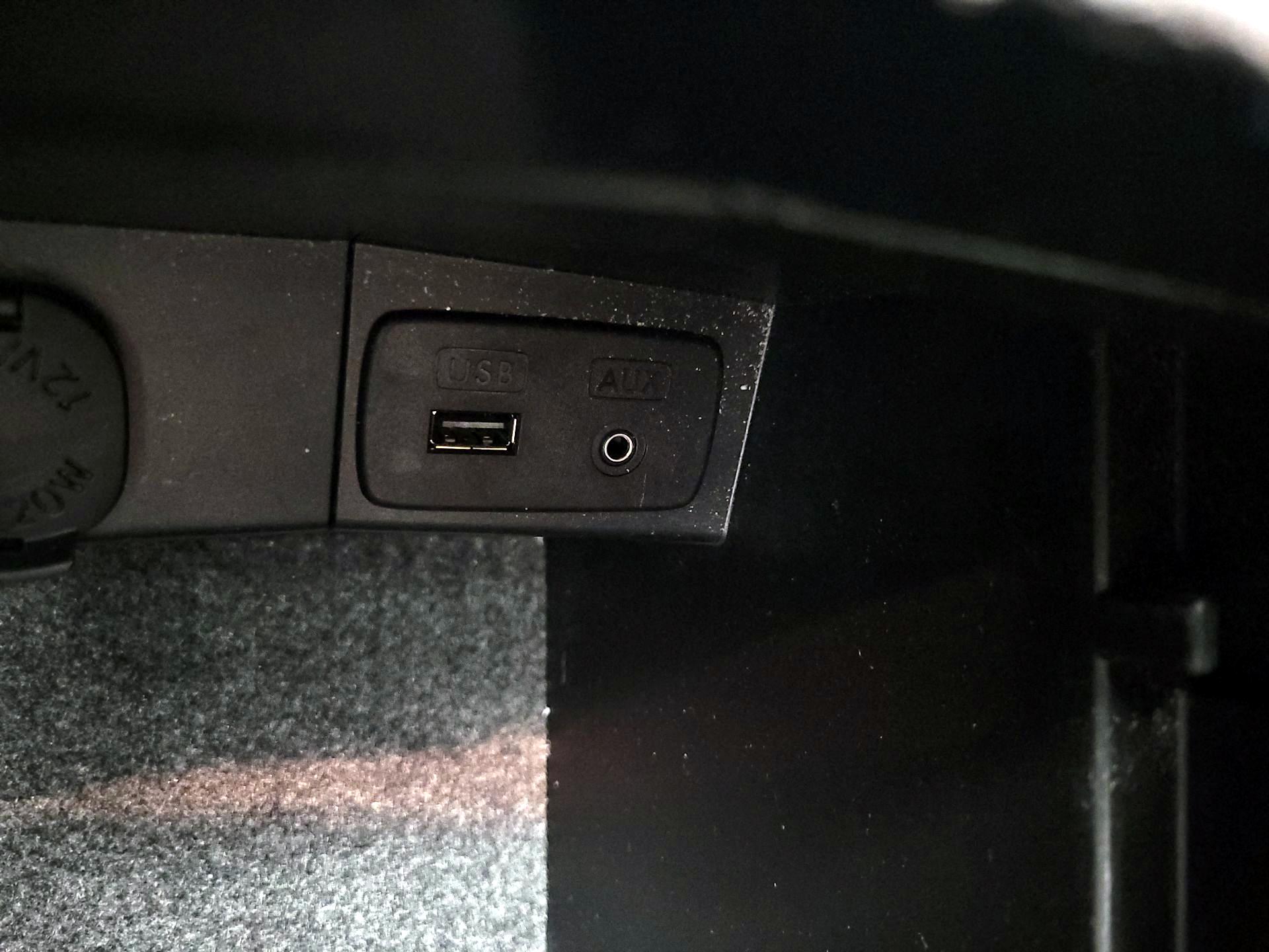 Thumbnail: 2015 Subaru Forester - 18