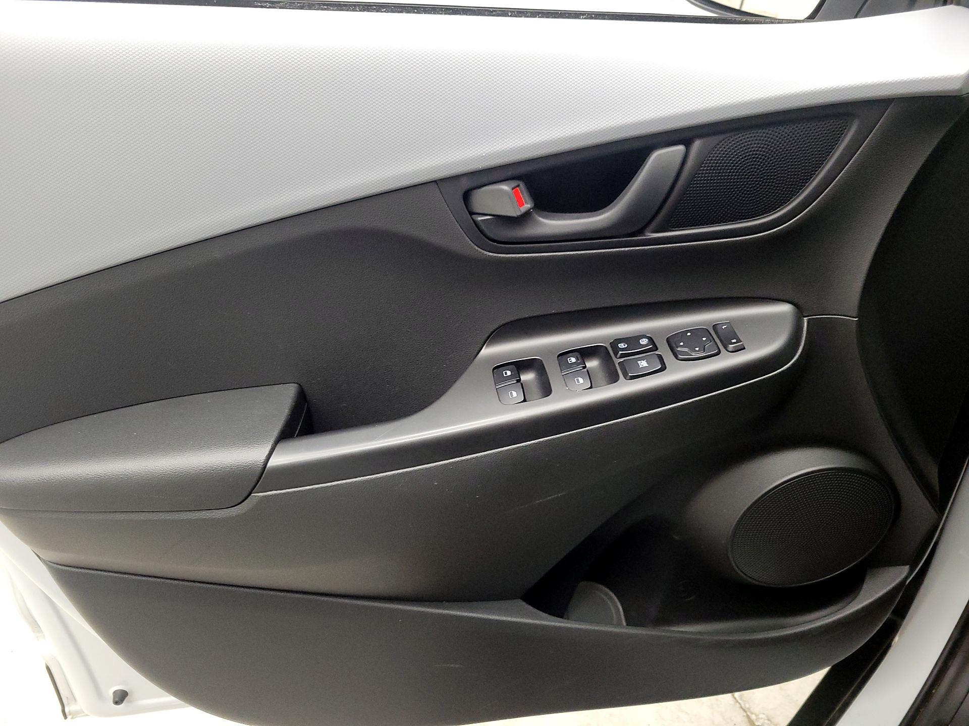 Thumbnail: 2019 Hyundai Kona - 12