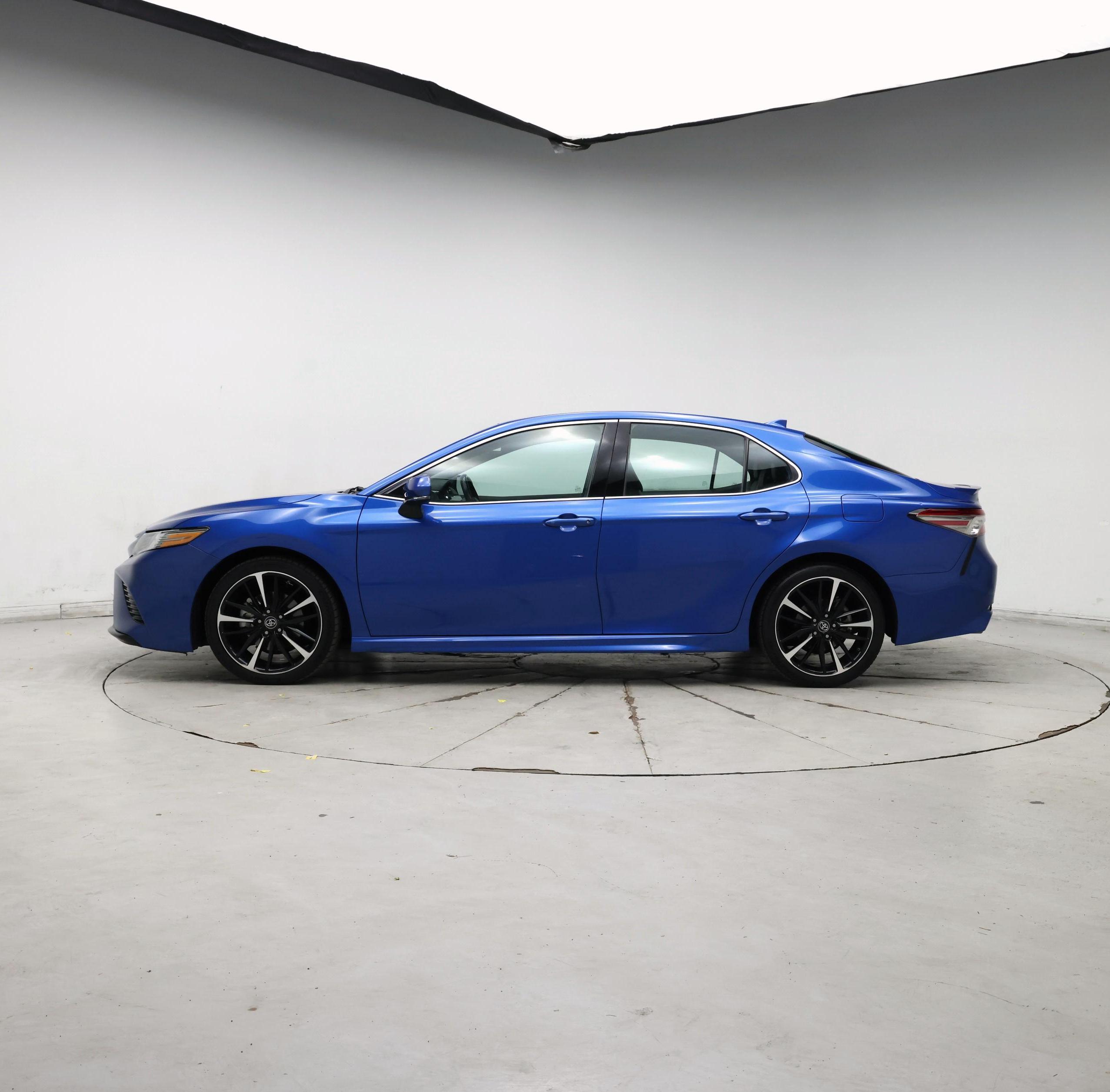 Thumbnail: 2019 Toyota Camry - 3