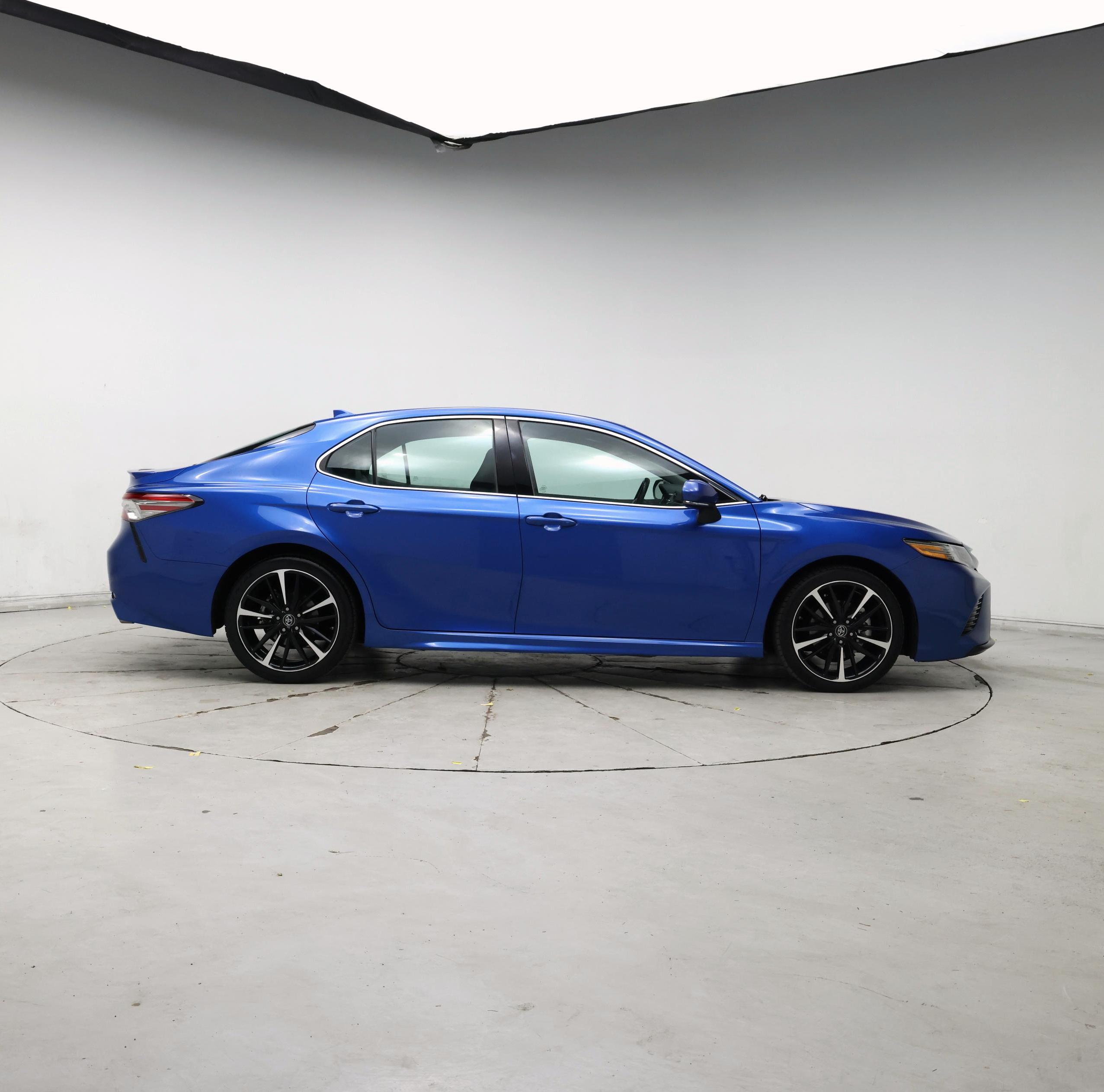 Thumbnail: 2019 Toyota Camry - 7