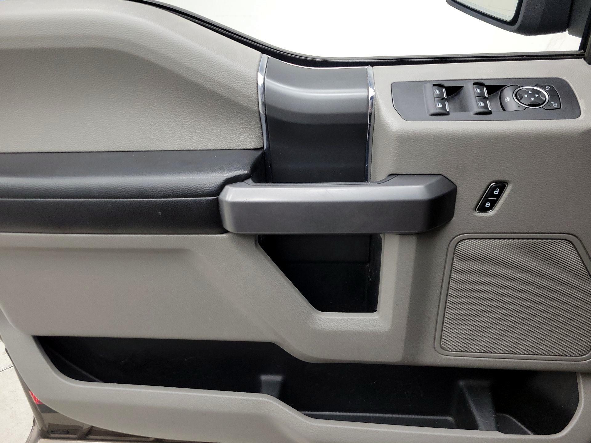 Thumbnail: 2015 Ford F-150 - 12