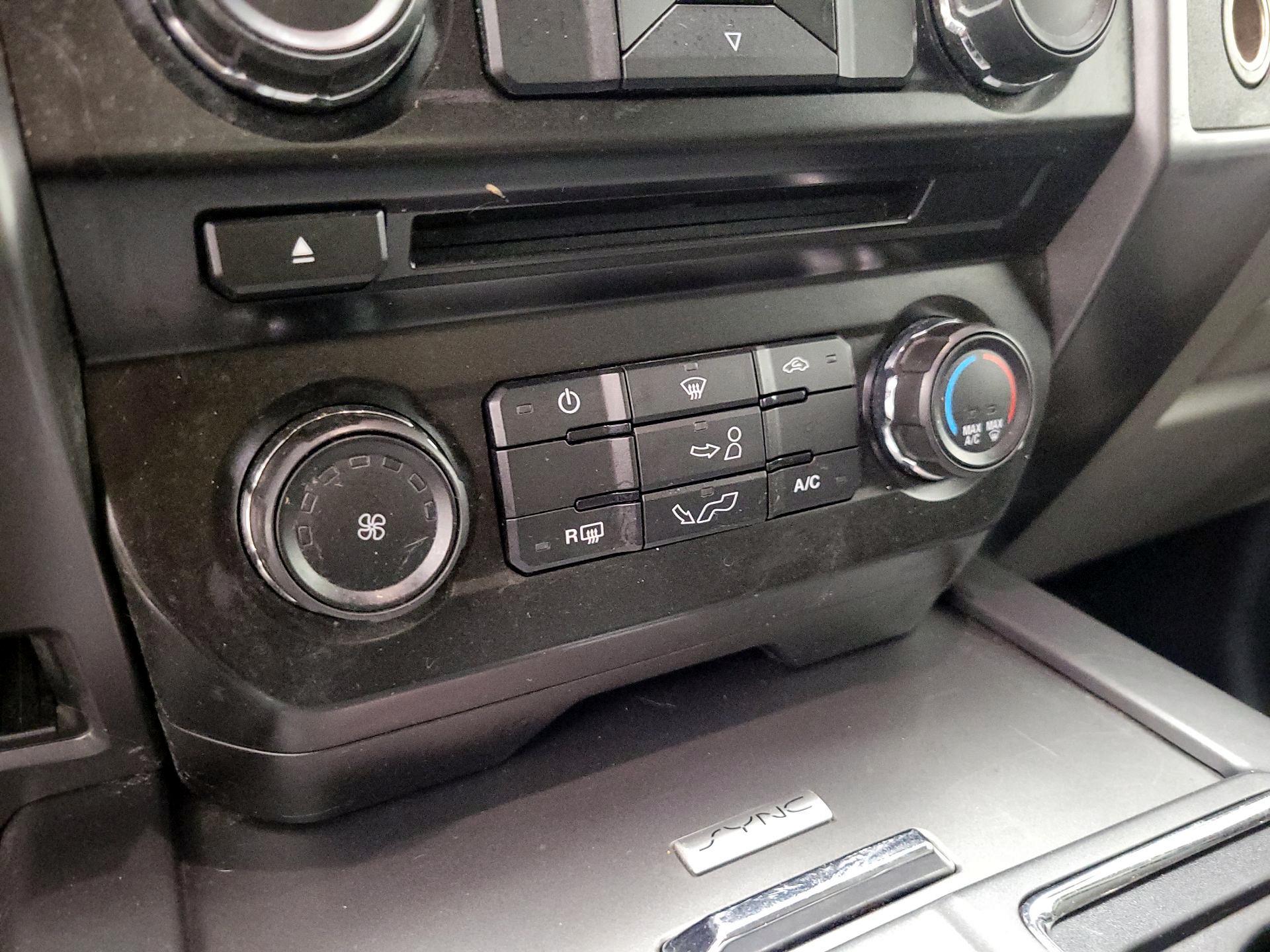 Thumbnail: 2015 Ford F-150 - 16