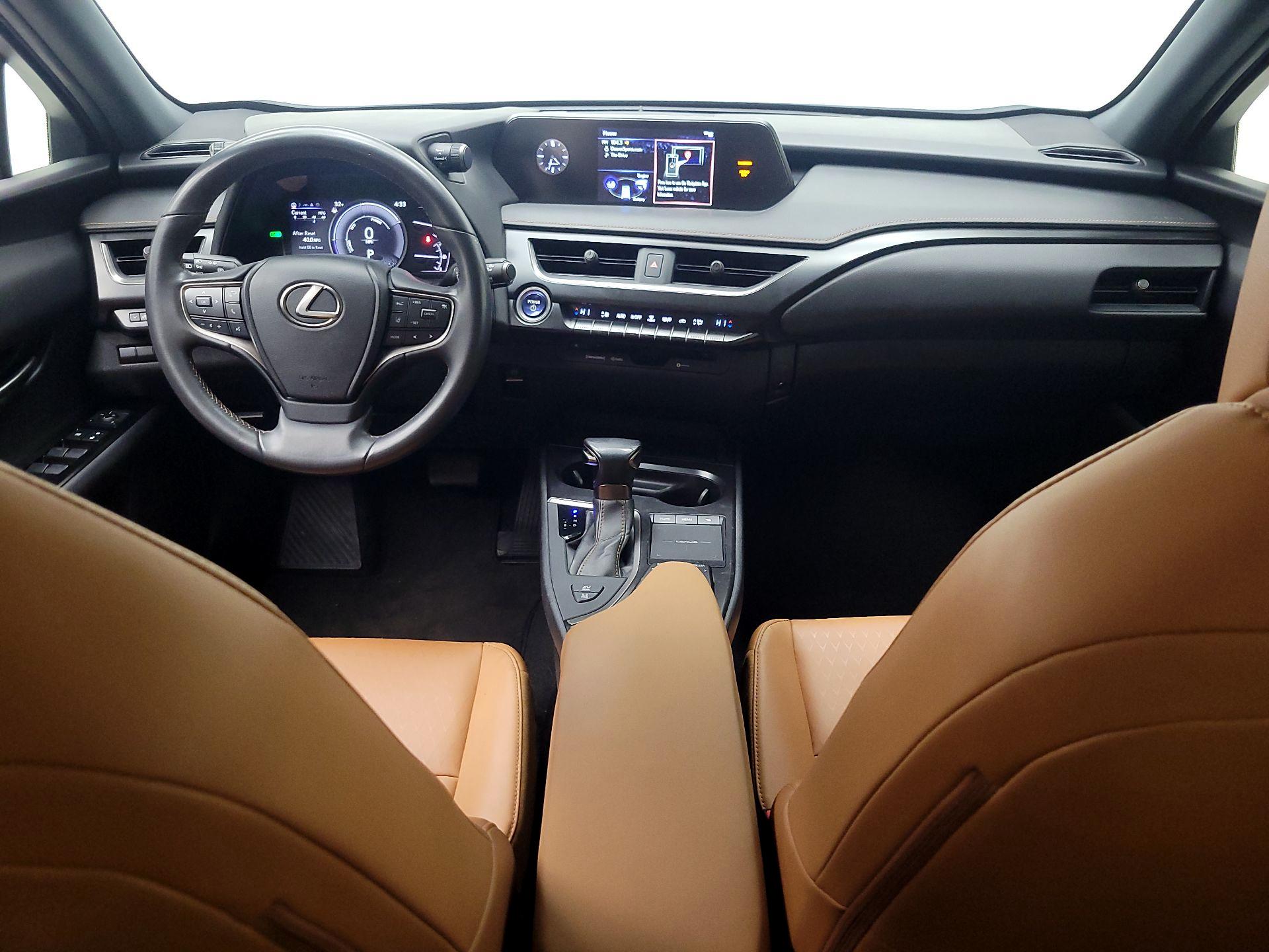 Thumbnail: 2021 Lexus UX - 9