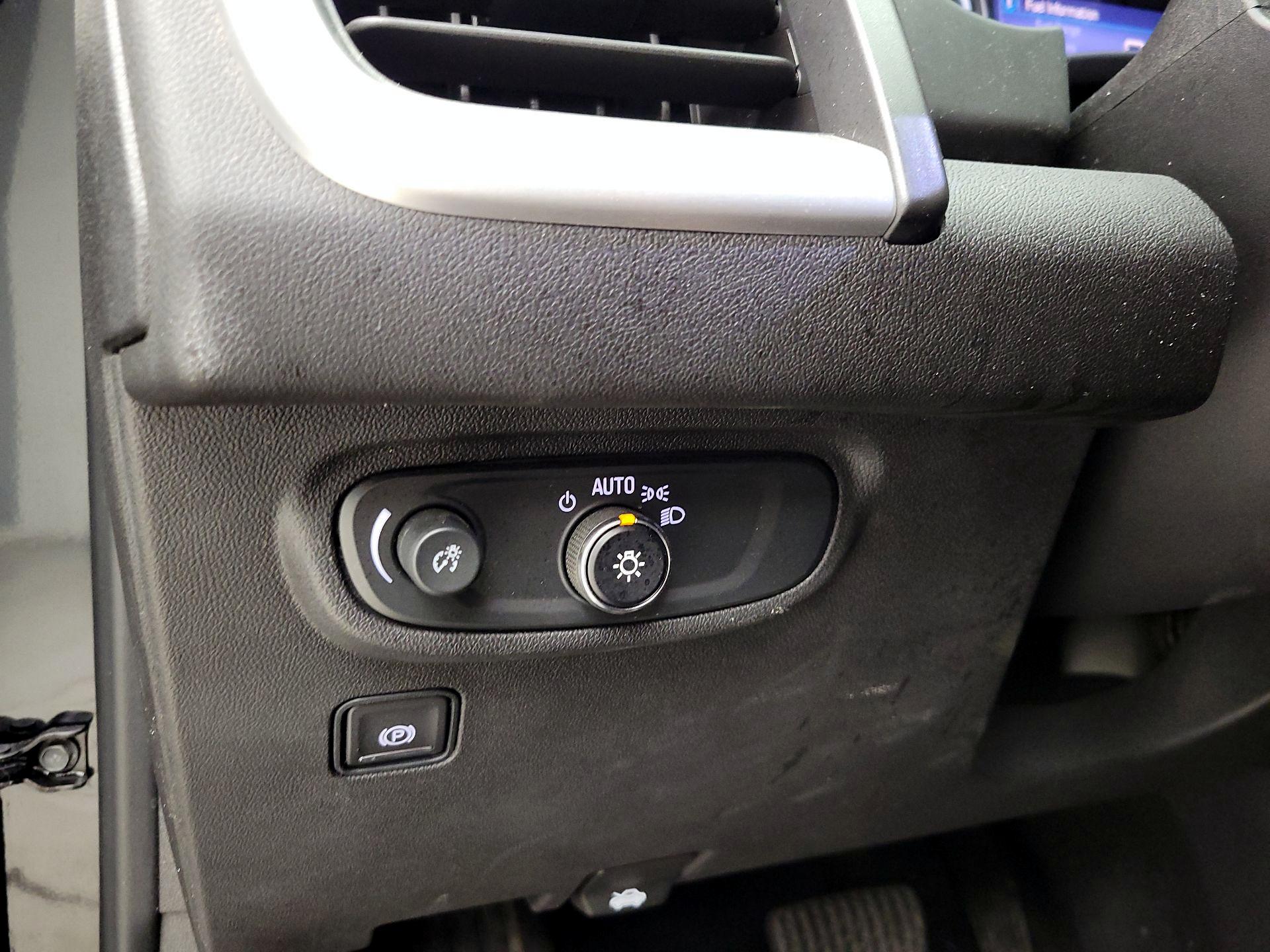 Thumbnail: 2020 GMC Terrain - 13