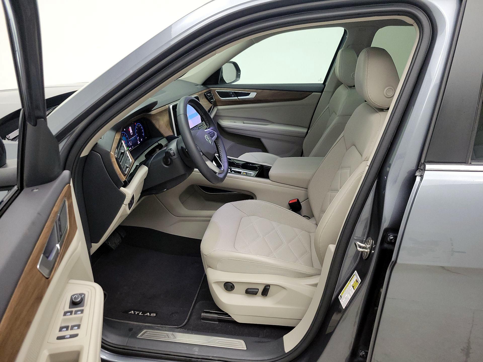 Thumbnail: 2024 Volkswagen Atlas - 11